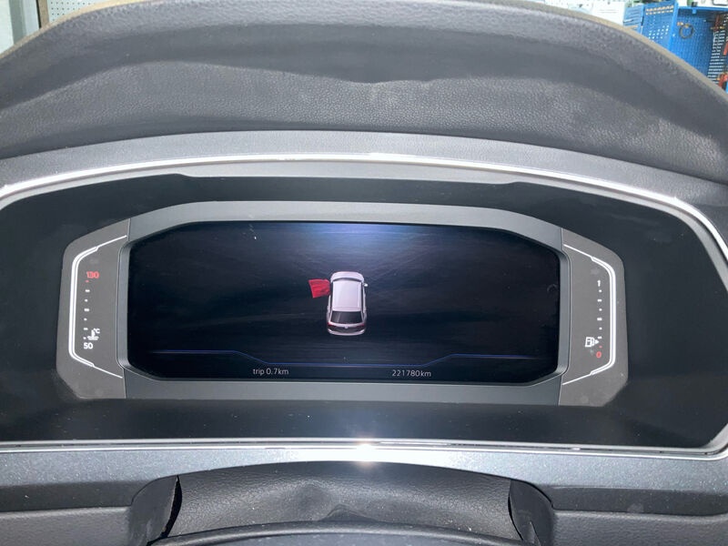 Volkswagen Tiguan 2.0 TDI Comf. SHZ RFK LED ACC AHK 7