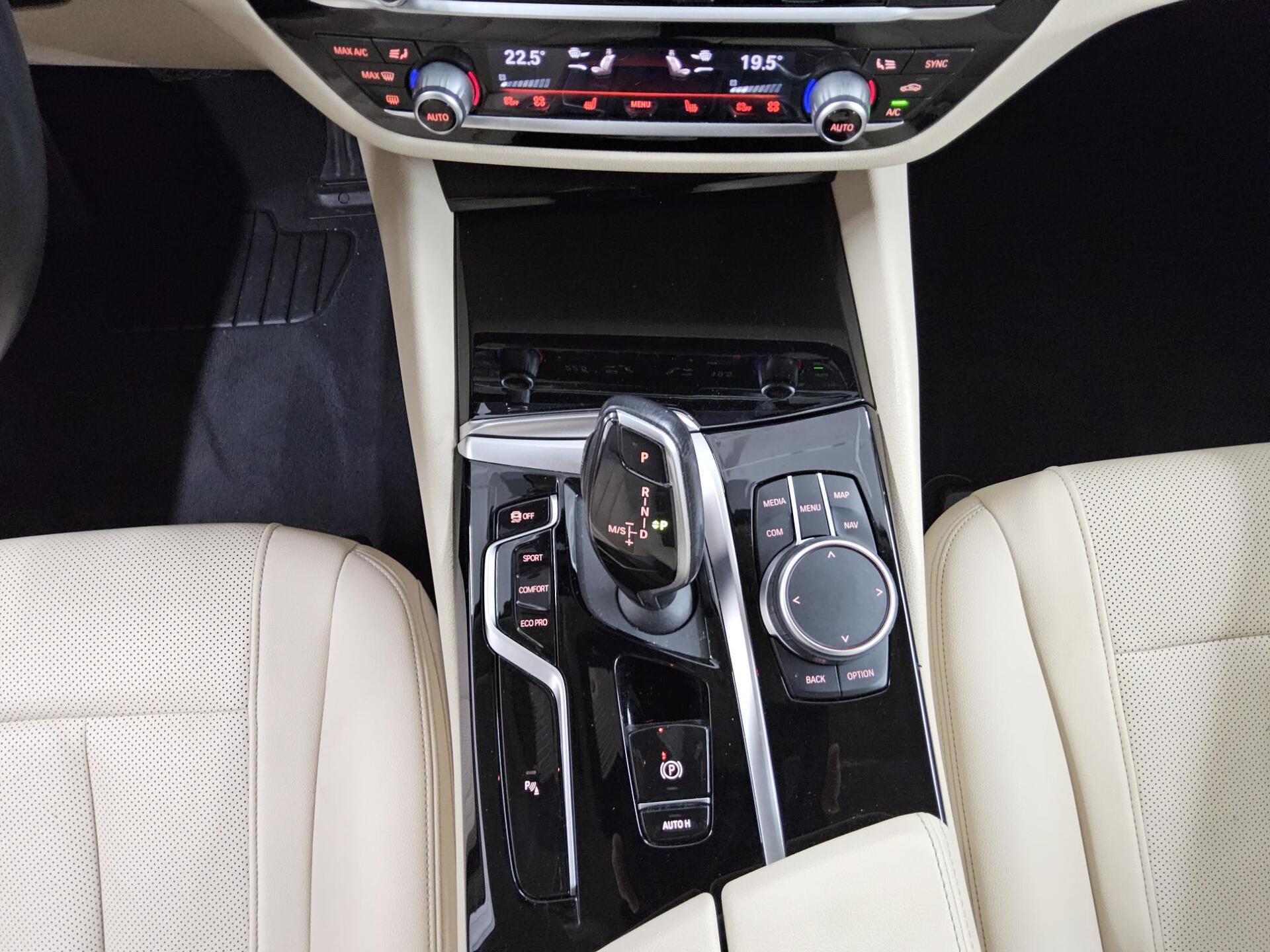 BMW 520dA xDr Leder Navi LED+ LC prof. HiFi Ambiente 6