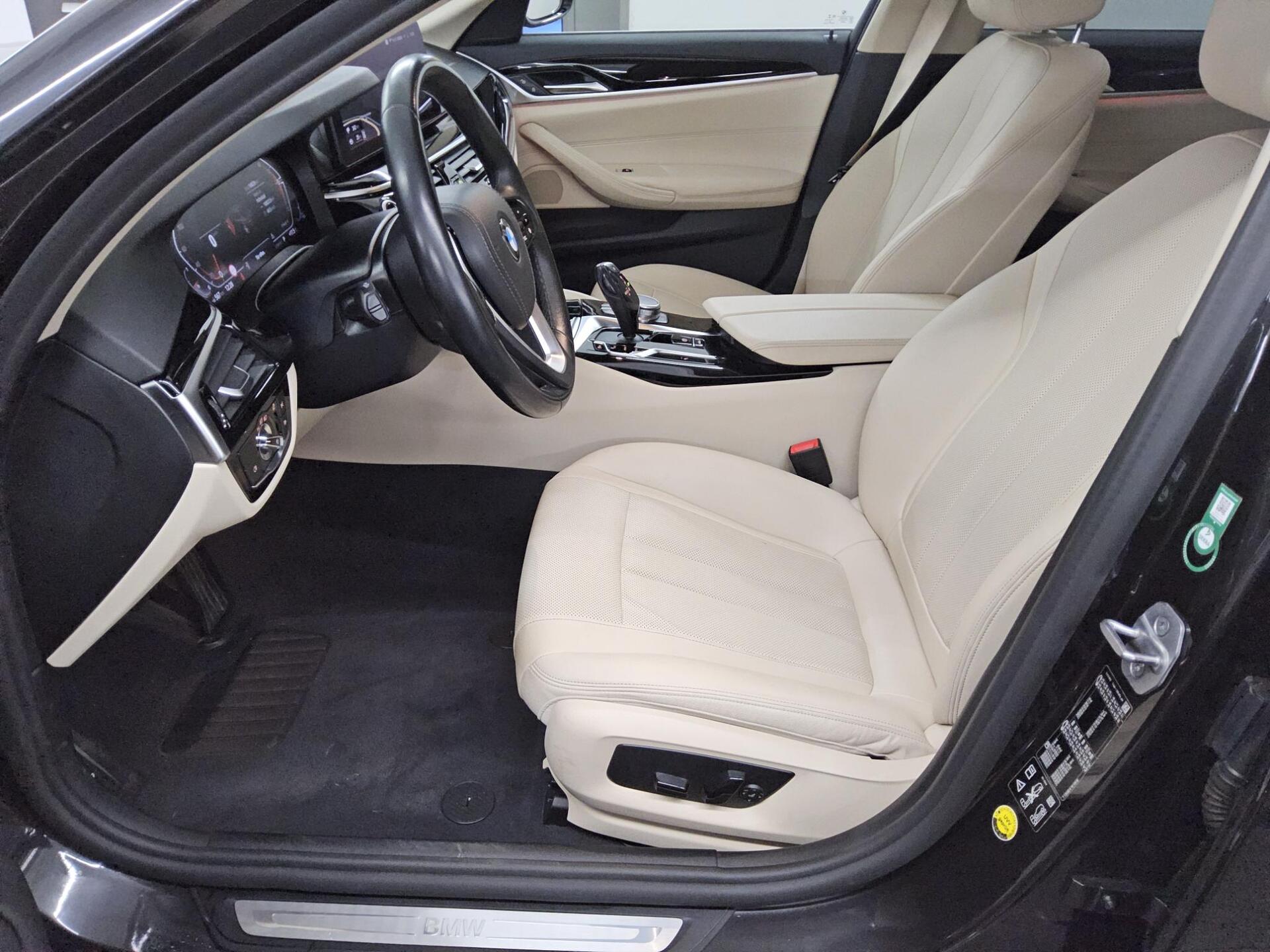 BMW 520dA xDr Leder Navi LED+ LC prof. HiFi Ambiente 9