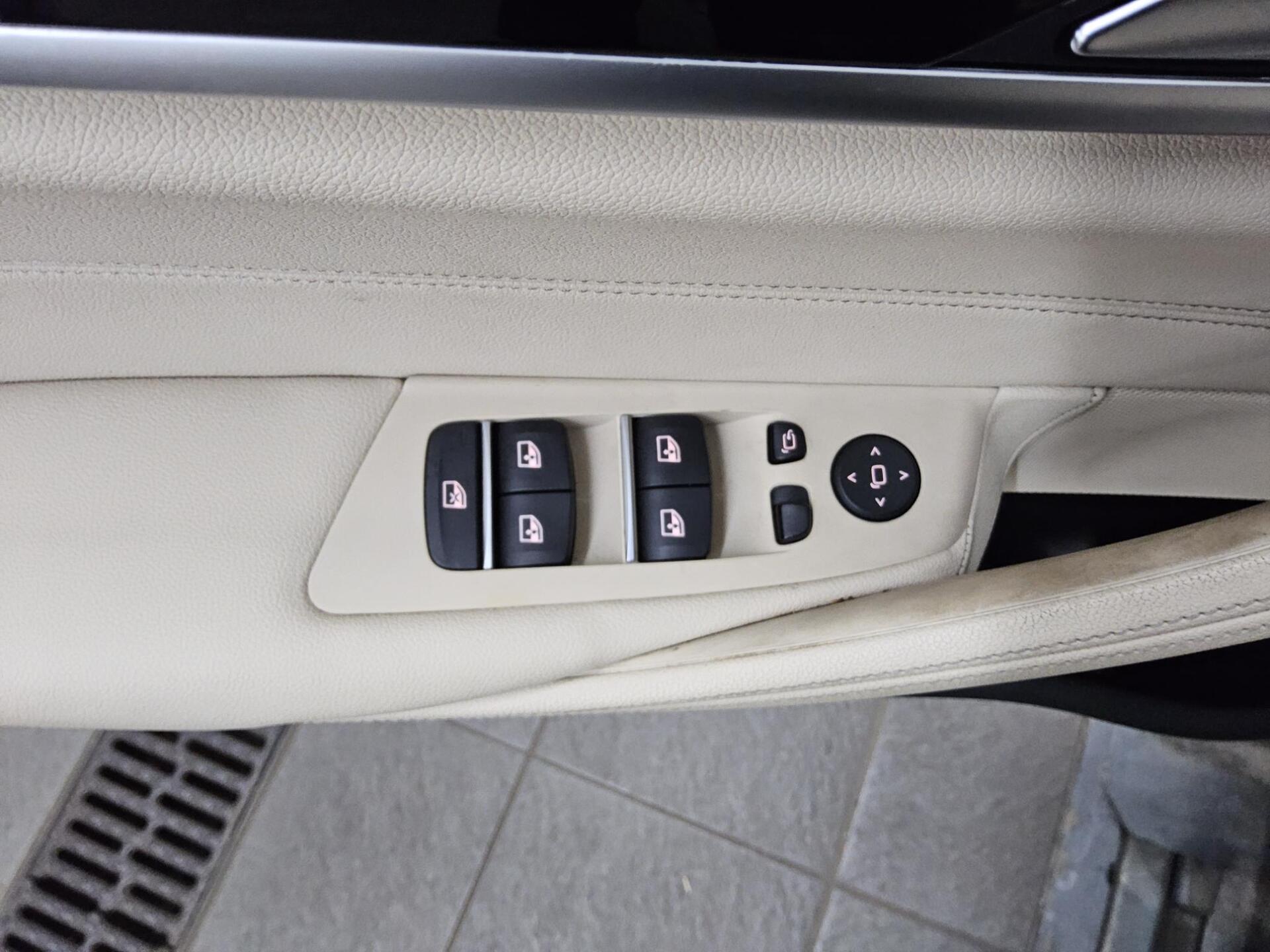 BMW 520dA xDr Leder Navi LED+ LC prof. HiFi Ambiente 10