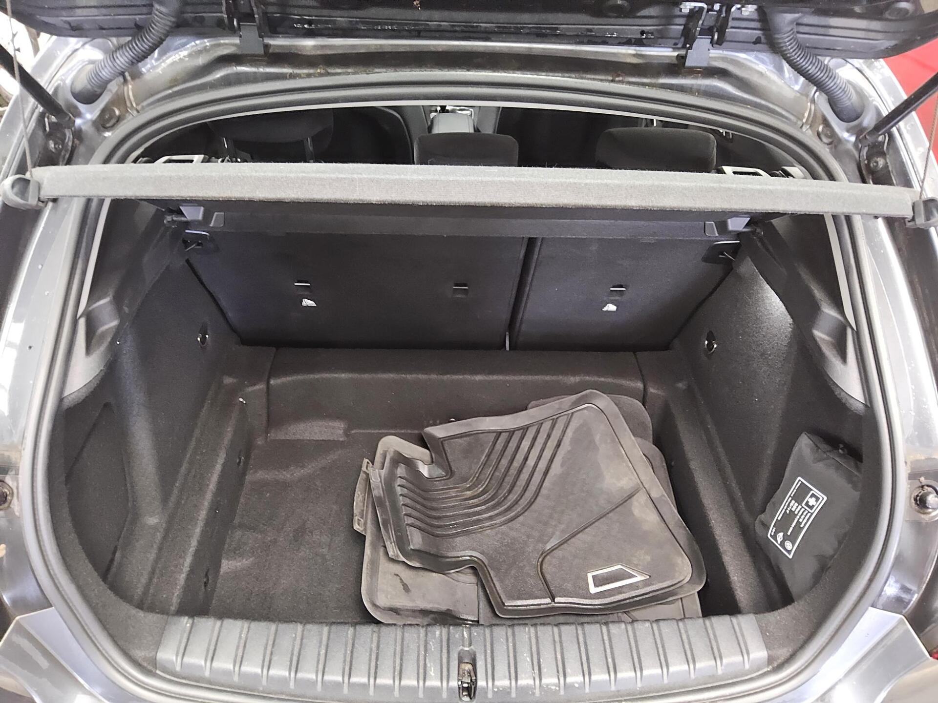 BMW 118iA Navi Shz DAB 11