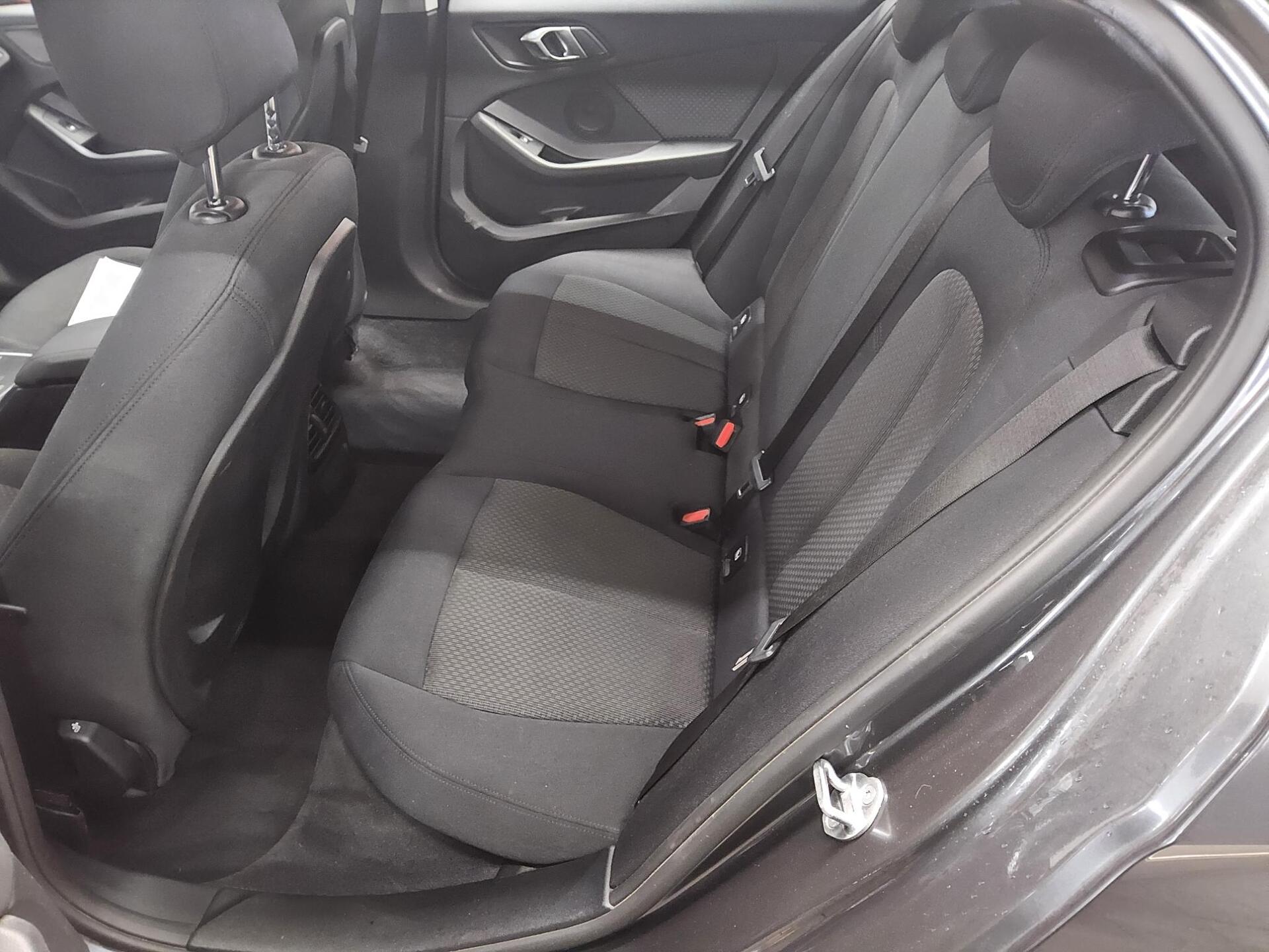 BMW 118iA Navi Shz DAB 13