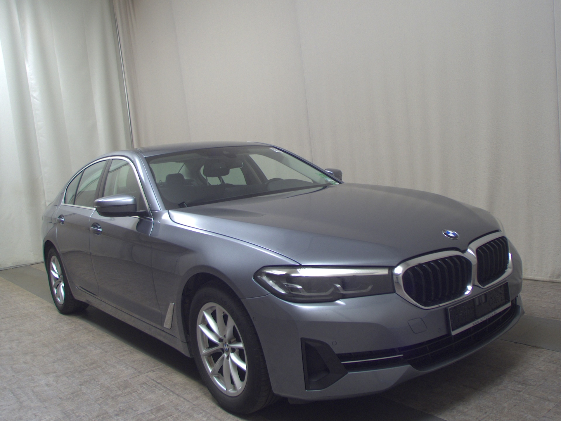 BMW 520dA xDr Leder Navi LC Prof. LED RfK 3