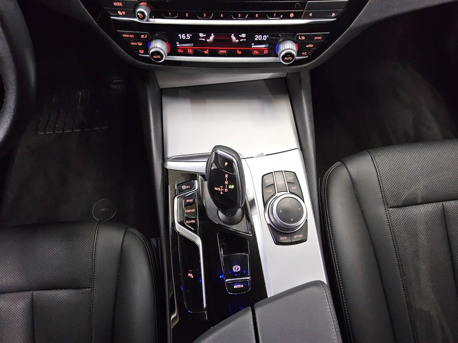 BMW 520dA xDr Leder Navi LC Prof. LED RfK 6