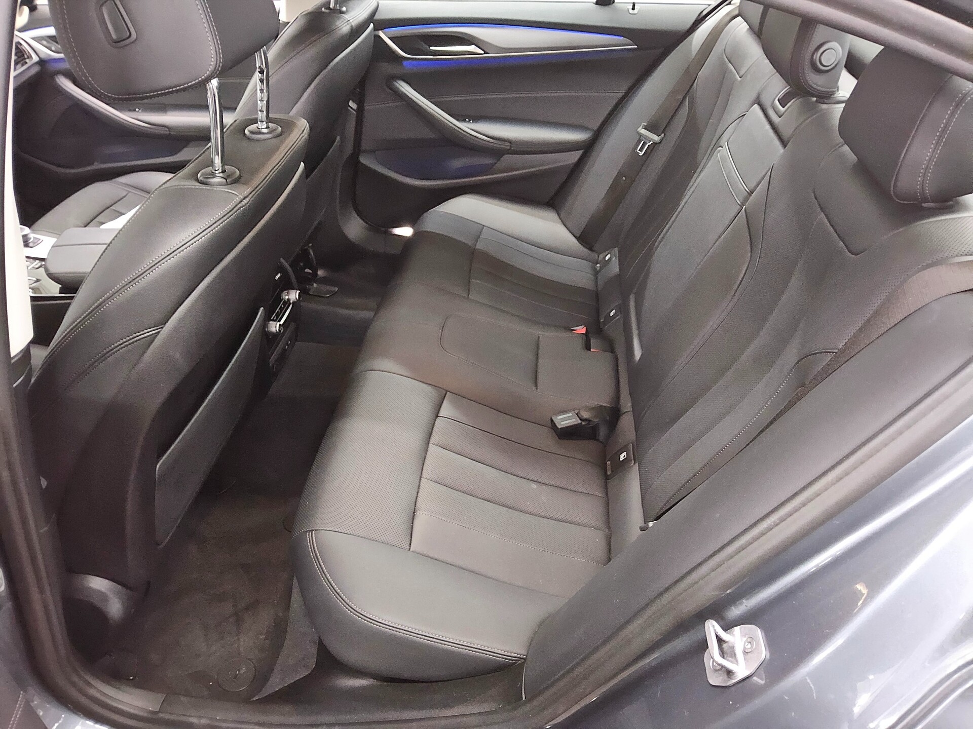 BMW 520dA xDr Leder Navi LC Prof. LED RfK 13