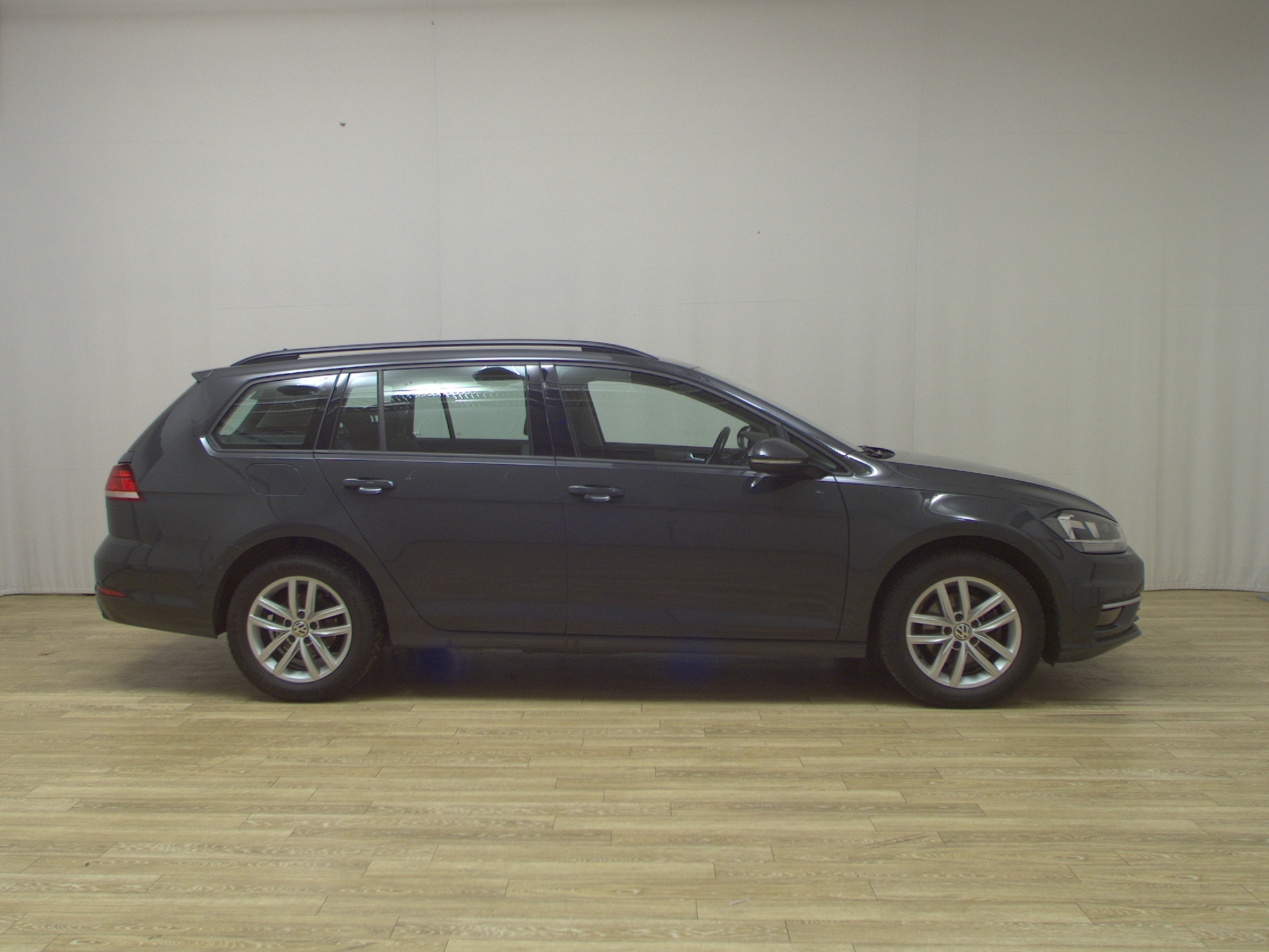 Volkswagen Golf-7 Var. 1.0 TSI Comf. Navi RFK AHK PDC Shz