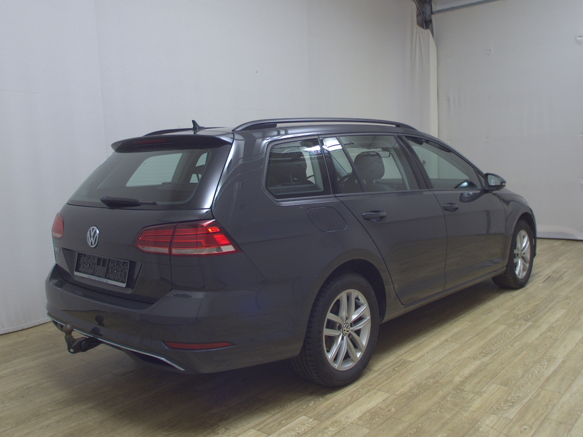 Volkswagen Golf-7 Var. 1.0 TSI Comf. Navi RFK AHK PDC Shz 4