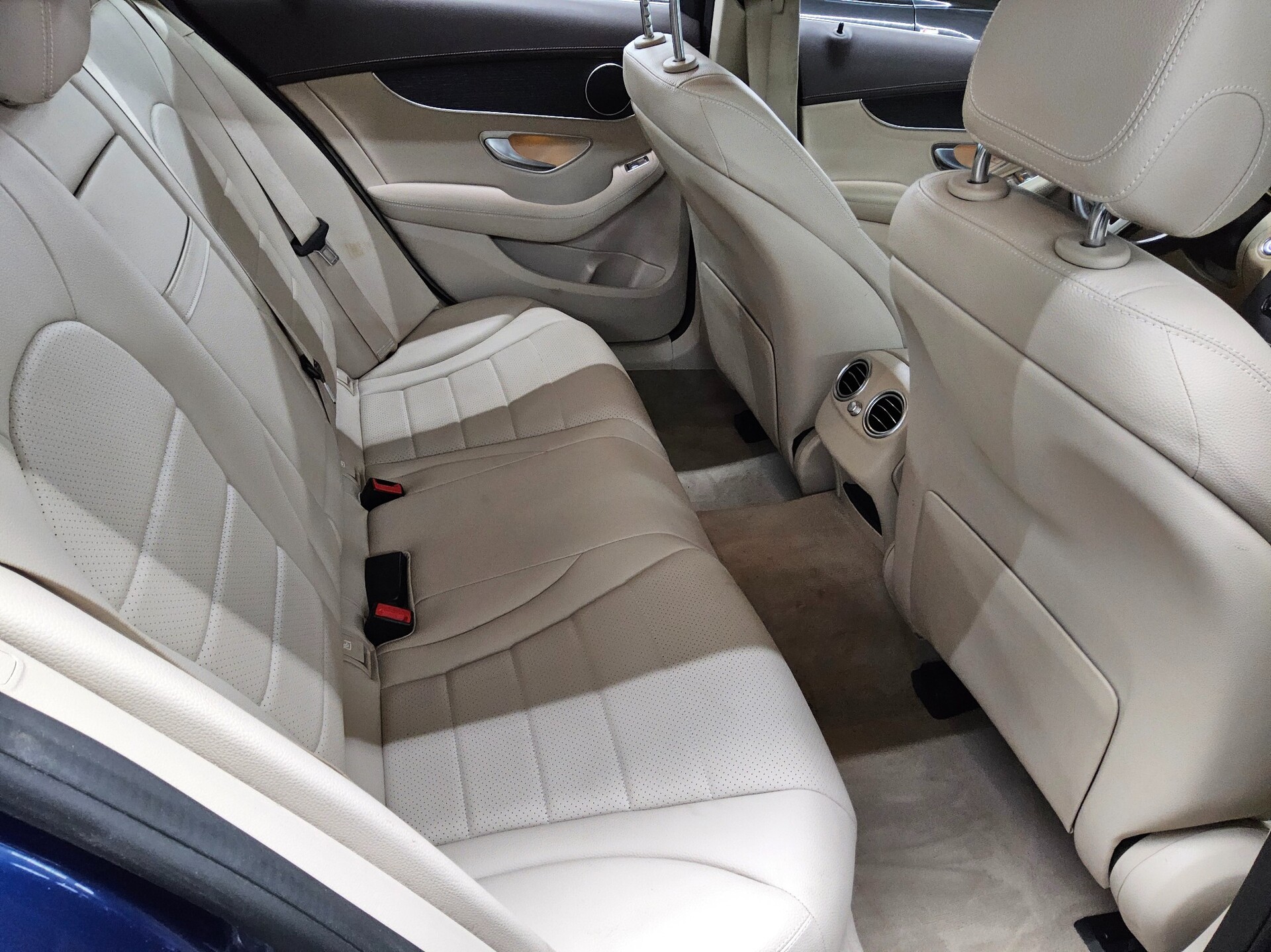 Mercedes-Benz C 300 T d AMG-Line Leder Navi LED Memory Shz 13