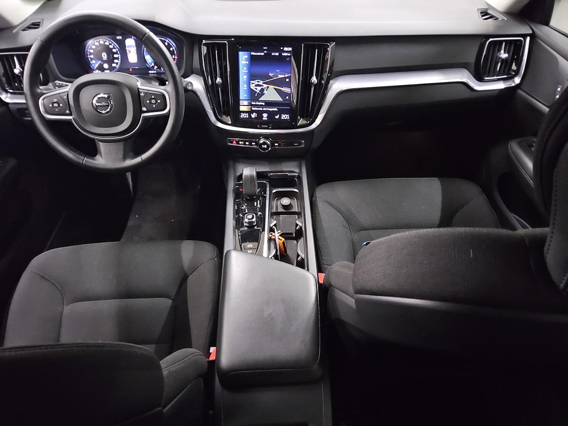 Volvo V60 B3 Momentum Navi LED RFK ACC 5