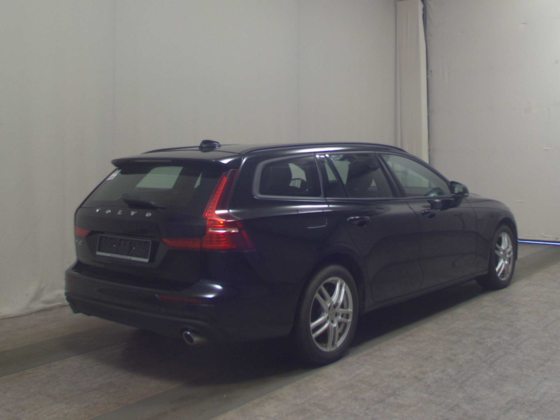 Volvo V60 B3 Momentum Navi LED RFK ACC 4