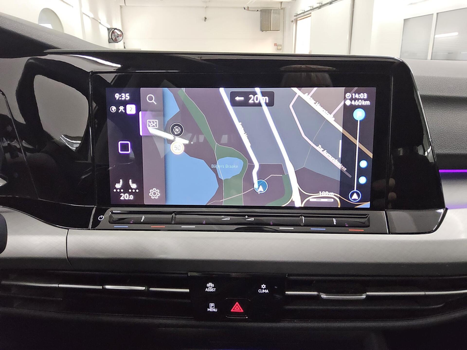 Volkswagen Golf-8 Var. 2.0 TDI Life Navi LED Pano DC RFK 7