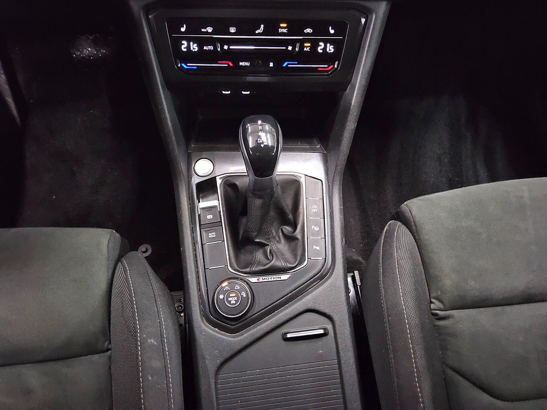 Volkswagen Tiguan Allspace 2.0 TDI 4M Elegance AID AHK StHz 6