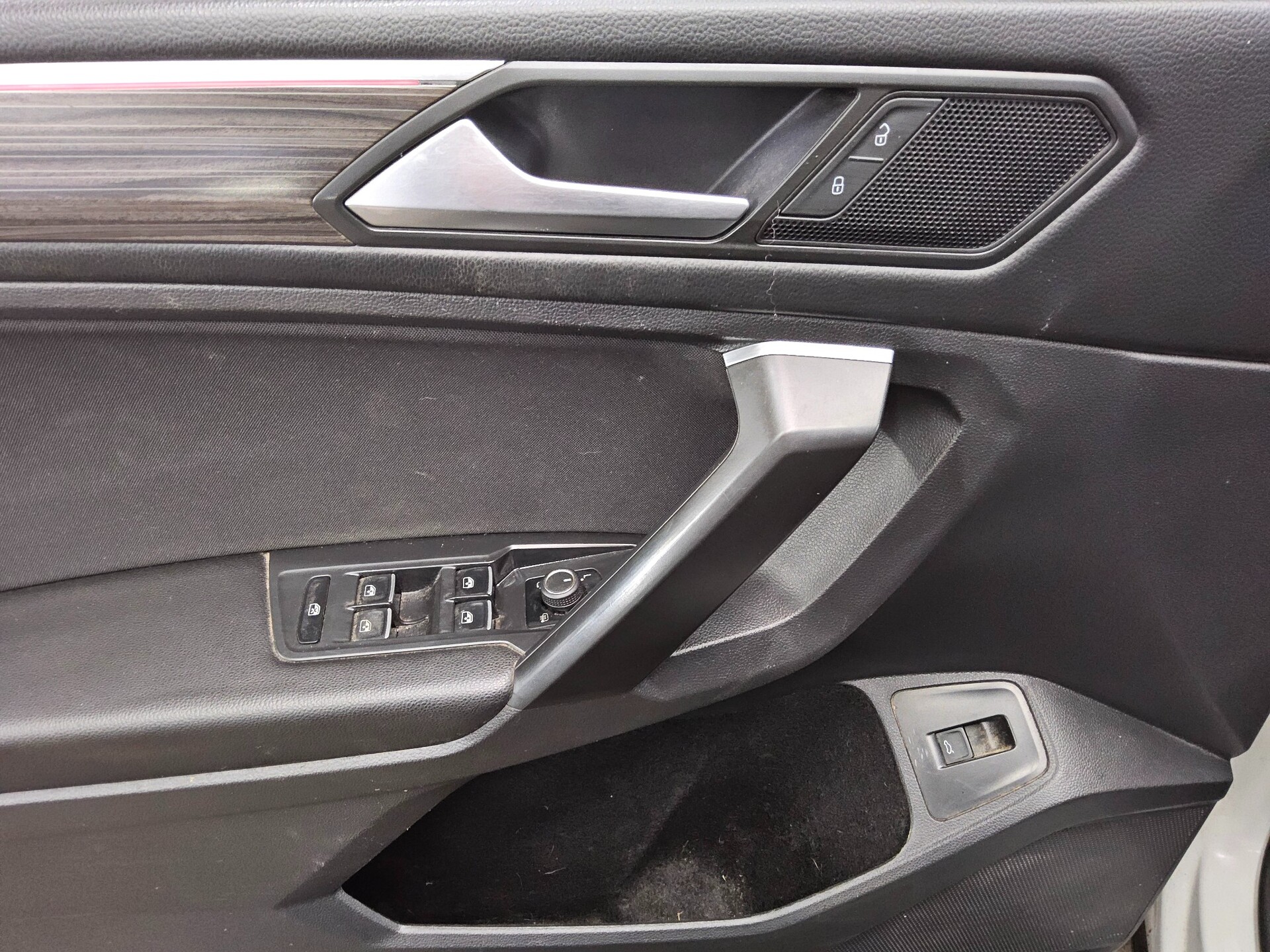 Volkswagen Tiguan Allspace 2.0 TDI 4M Elegance AID AHK StHz 10