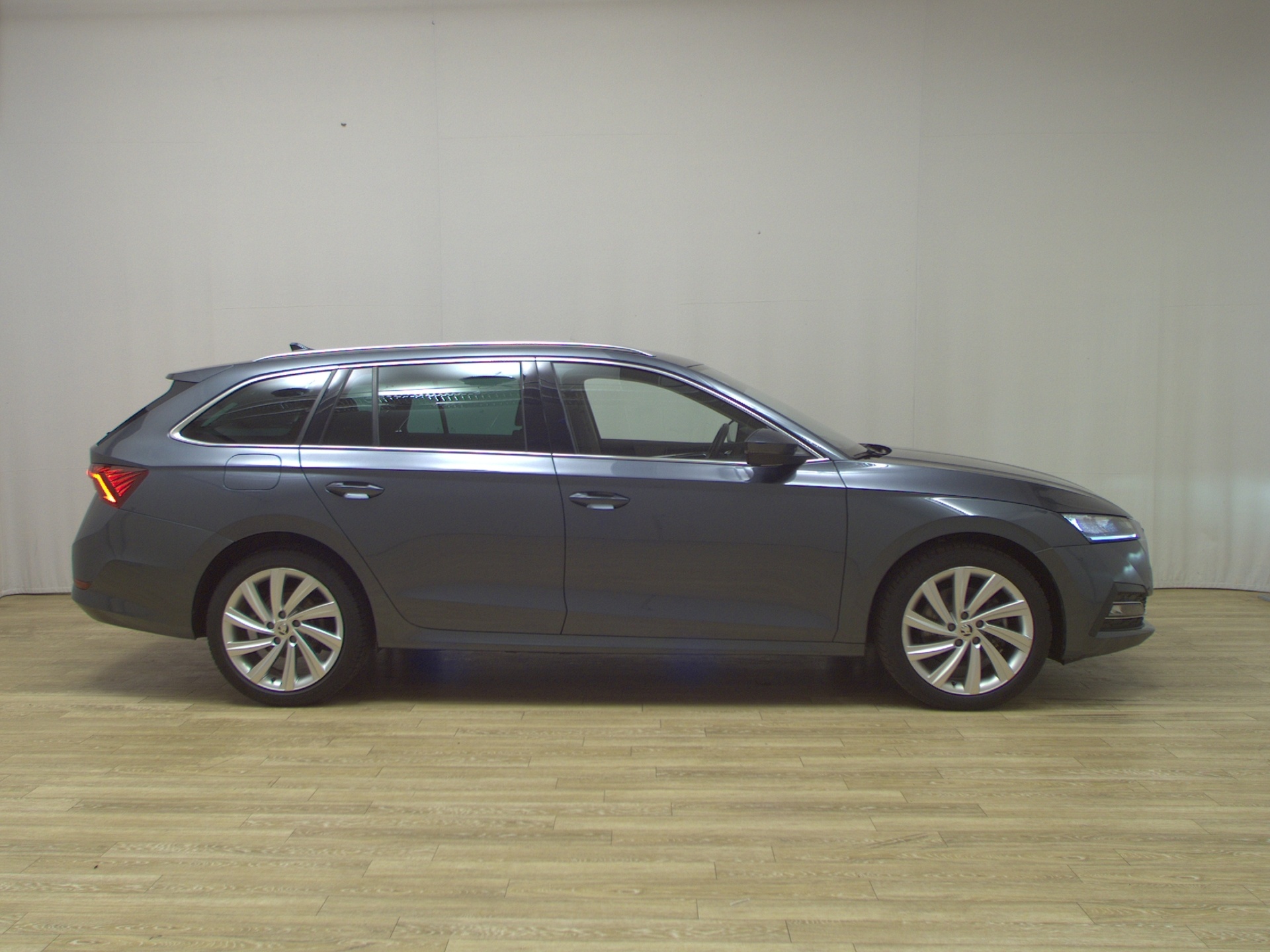 Skoda Octavia Kombi 1.4 TSI iV Style Navi vc LED RfK