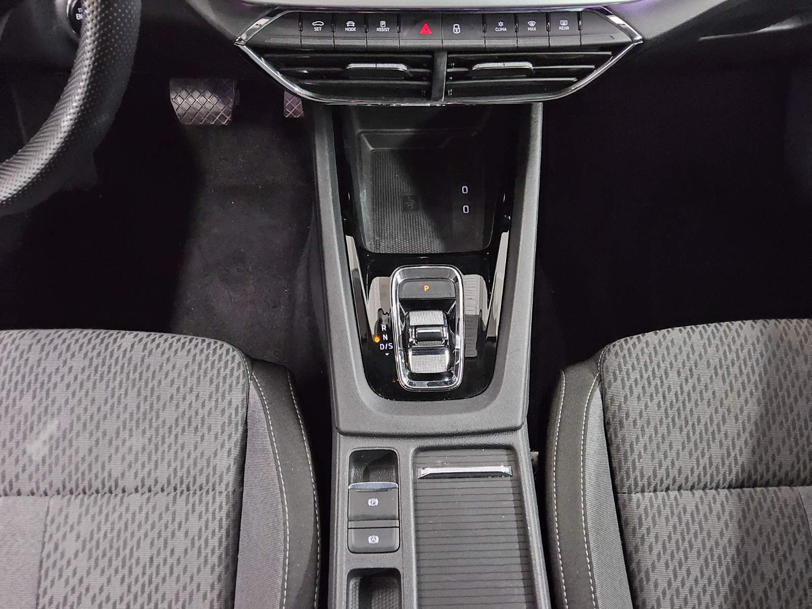 Skoda Octavia Kombi 1.4 TSI iV Style Navi vc LED RfK 6