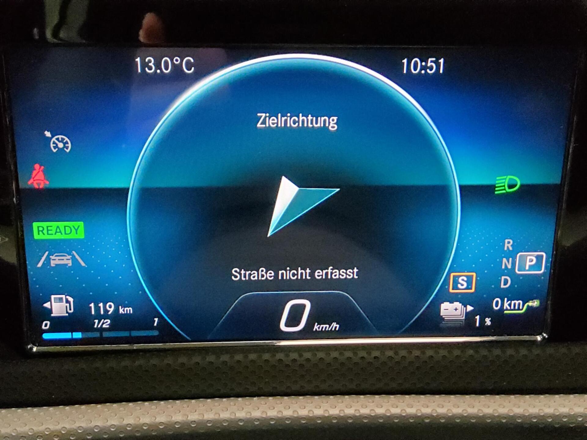 Mercedes-Benz A 250 e Progressive Leder Navi MB-LED Pano 8