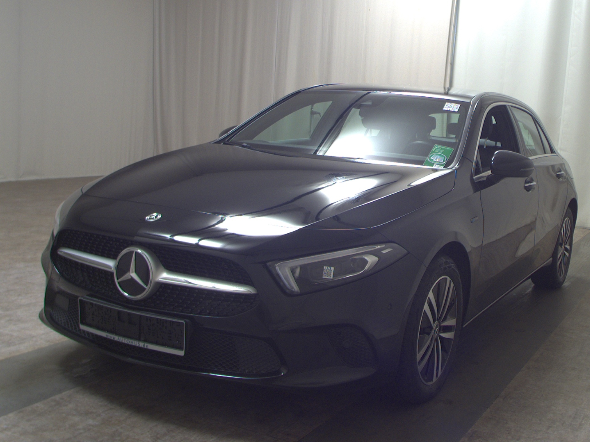 Mercedes-Benz A 250 e Progressive Leder Navi MB-LED Pano 2