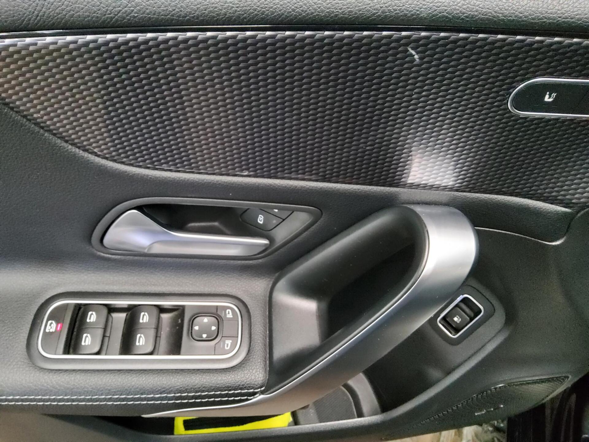 Mercedes-Benz A 250 e Progressive Leder Navi MB-LED Pano 10