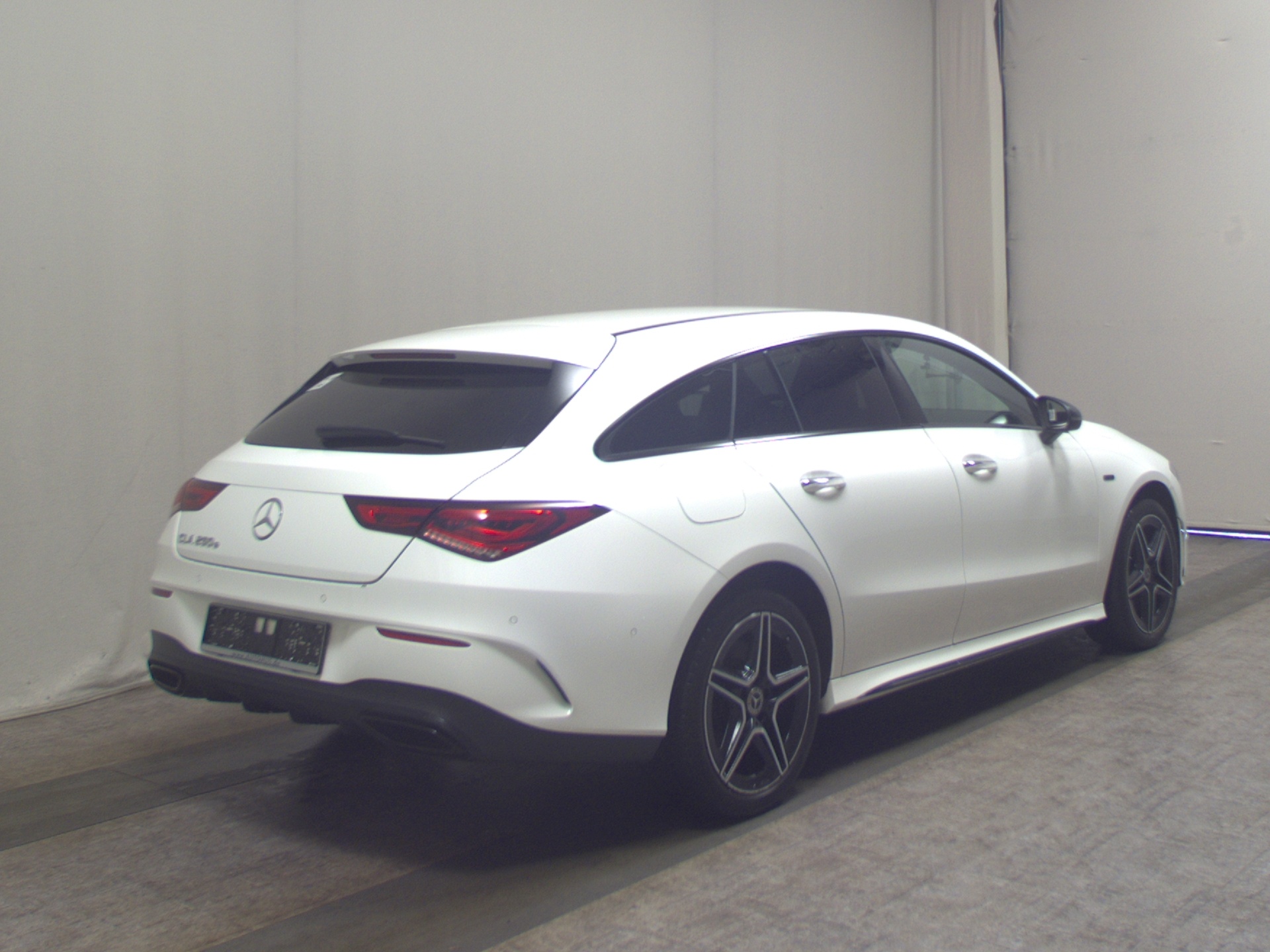 Mercedes-Benz CLA 250 Shooting Brake e AMG-Line Night Navi LED 4