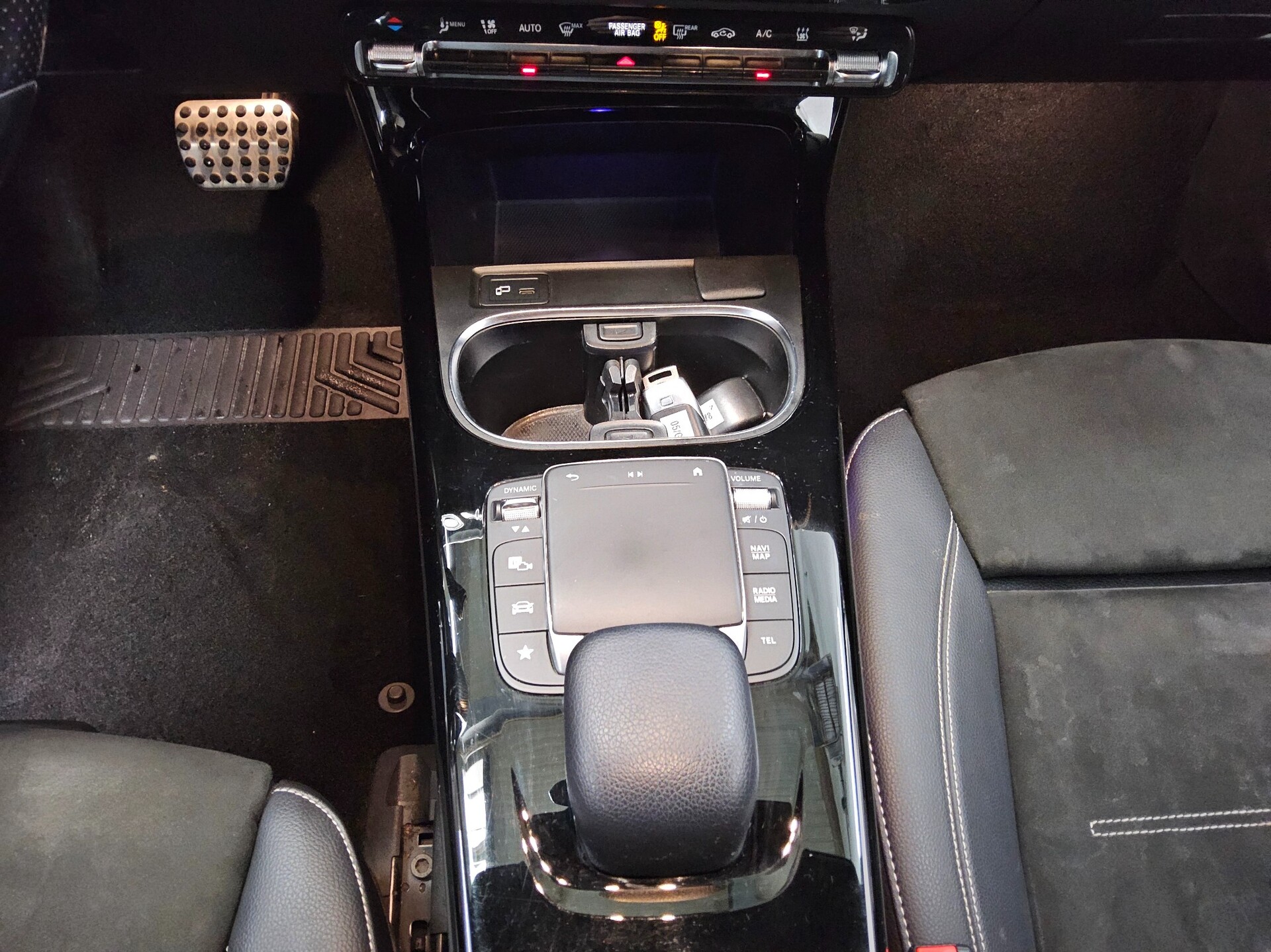 Mercedes-Benz CLA 250 Shooting Brake e AMG-Line Night Navi LED 6