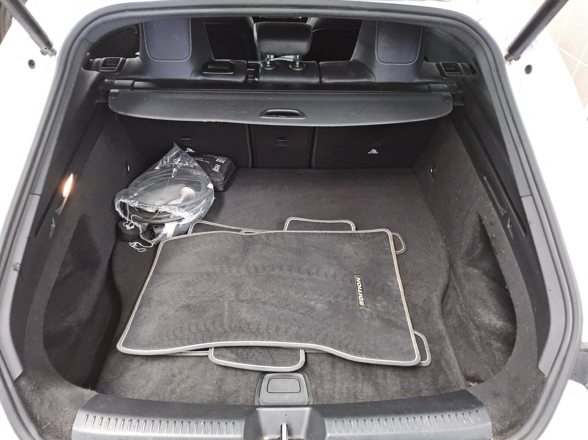 Mercedes-Benz CLA 250 Shooting Brake e AMG-Line Night Navi LED 13