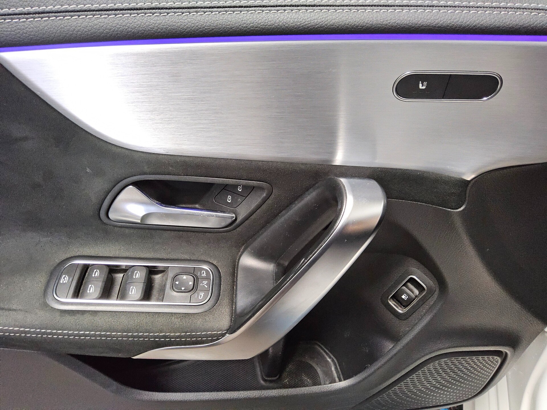 Mercedes-Benz CLA 250 Shooting Brake e AMG-Line Night Navi LED 10