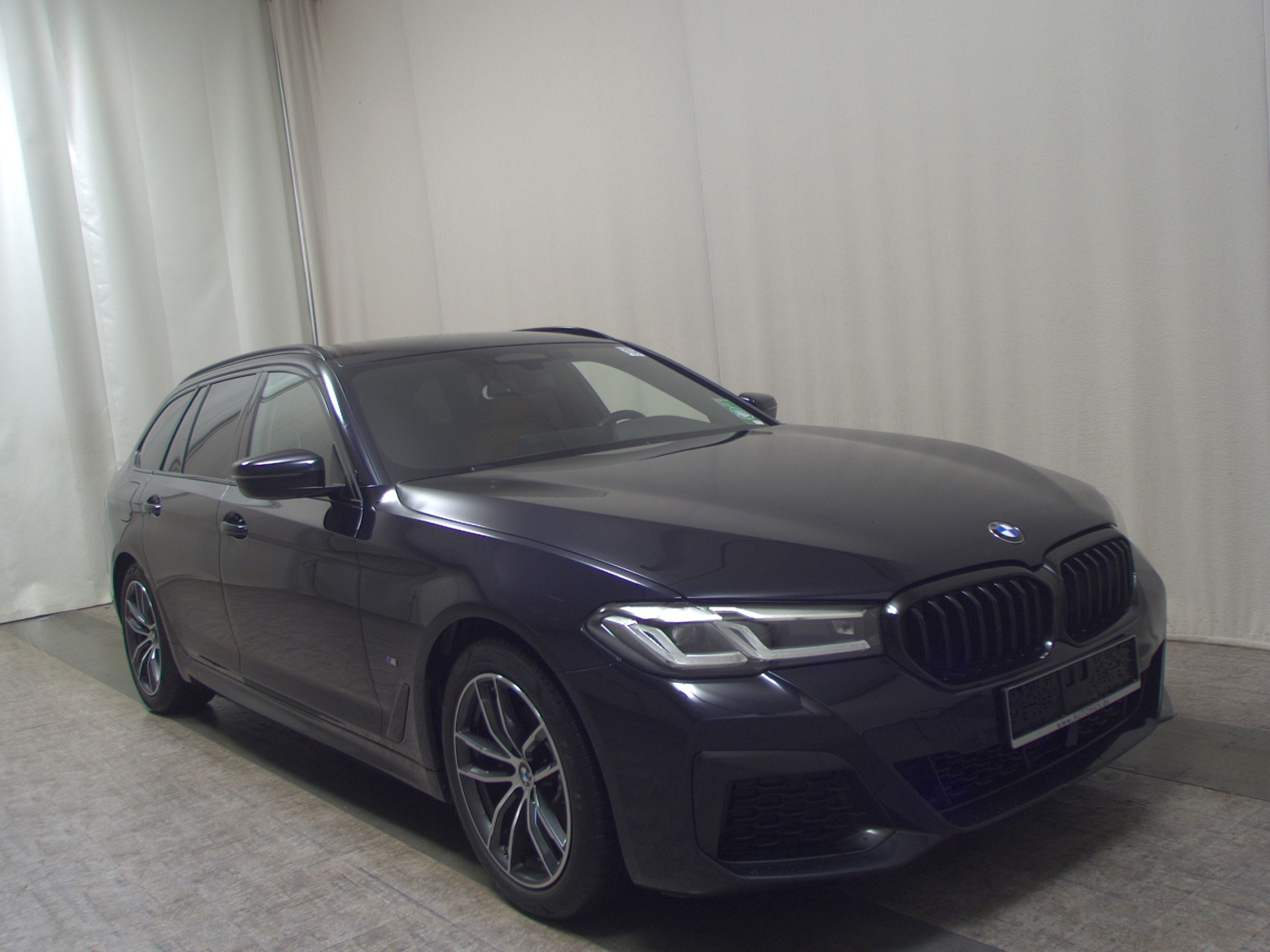BMW 520dA Touring xDr M-Sport Navi LED LC-Pro RFK 3