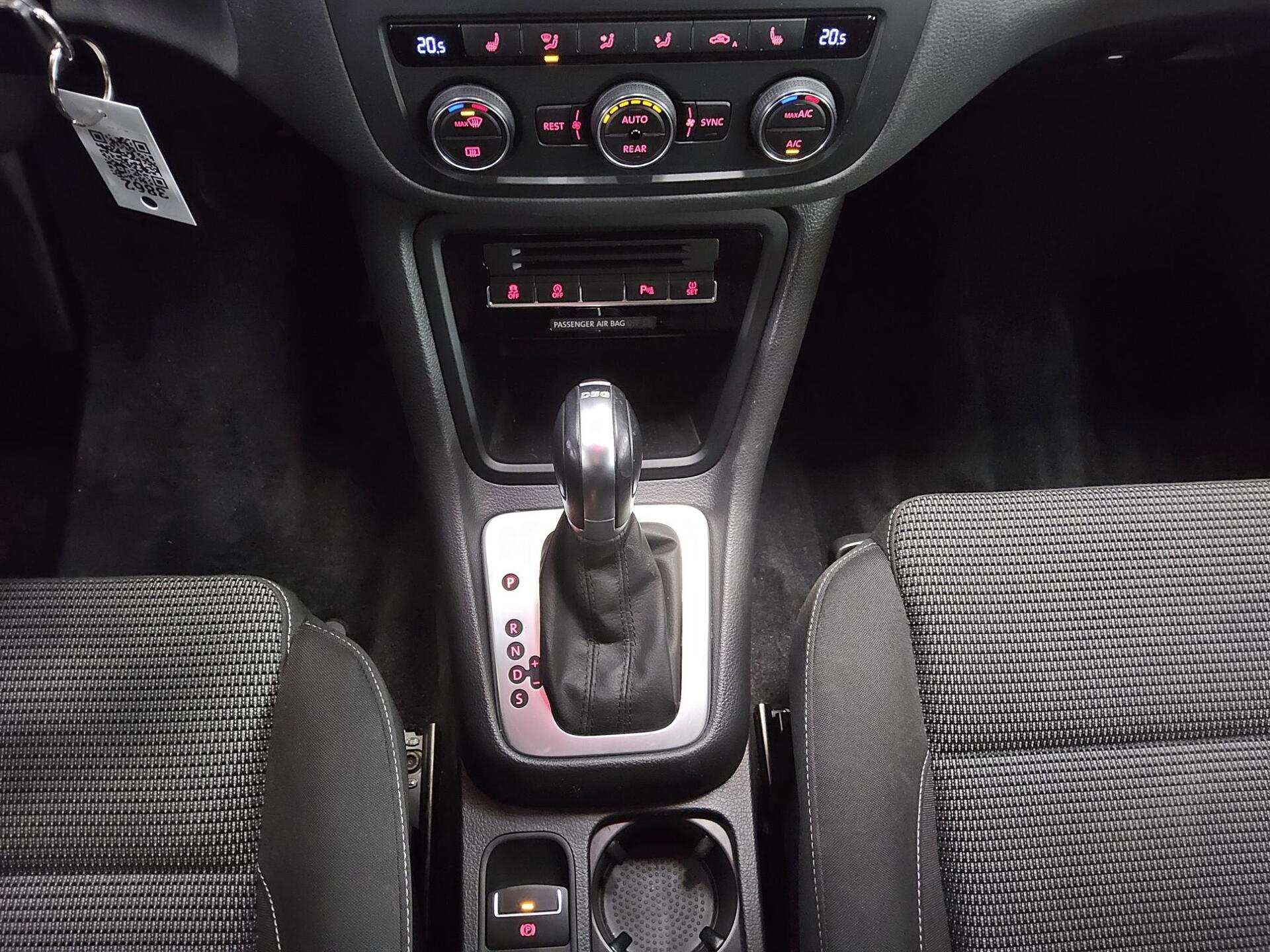 Volkswagen Sharan 2.0 TDI Comf. 7-Sitze Navi PDC 6