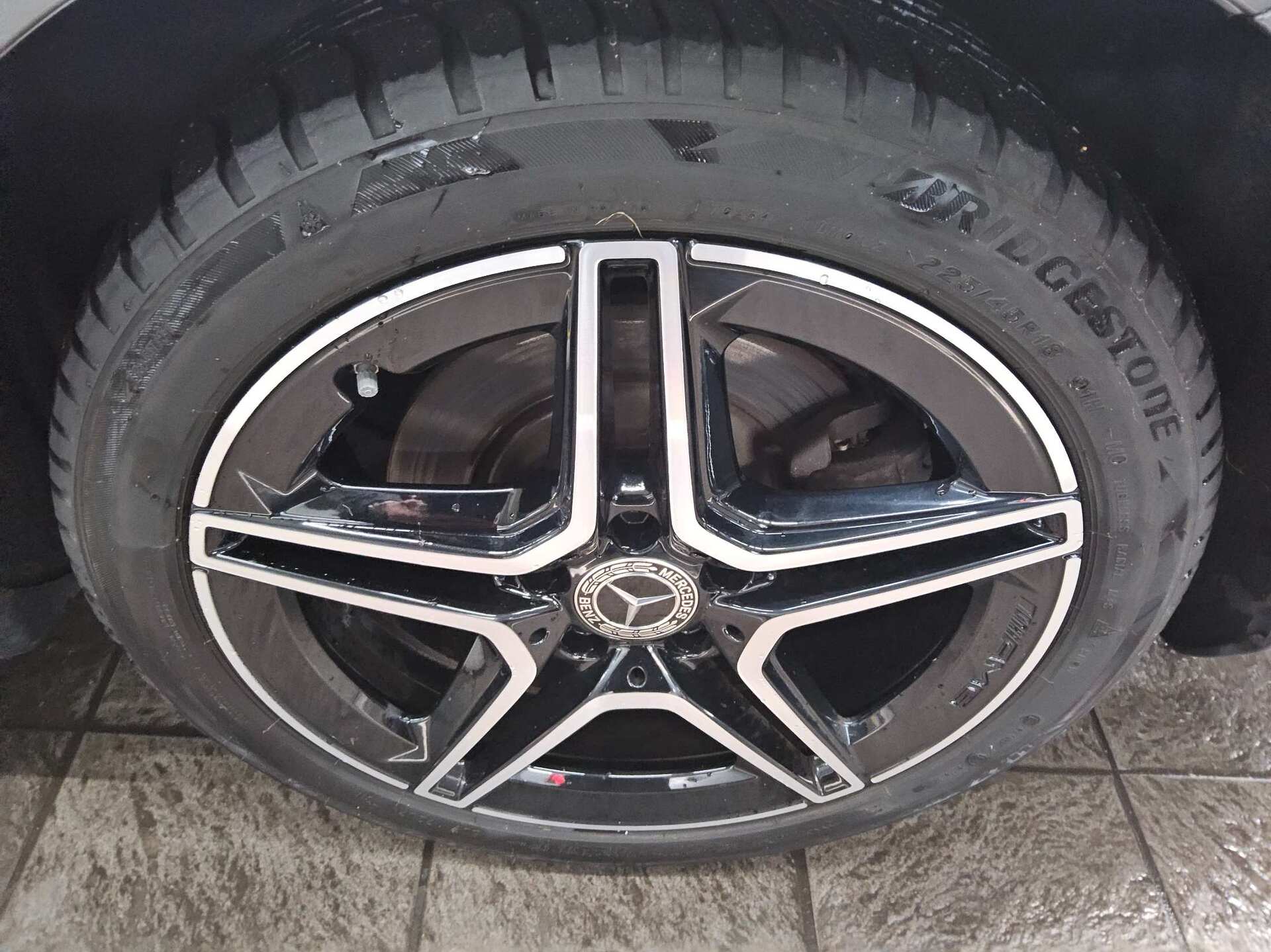 Mercedes-Benz CLA 250 e AMG-Line Navi LED Burmester RfK 11