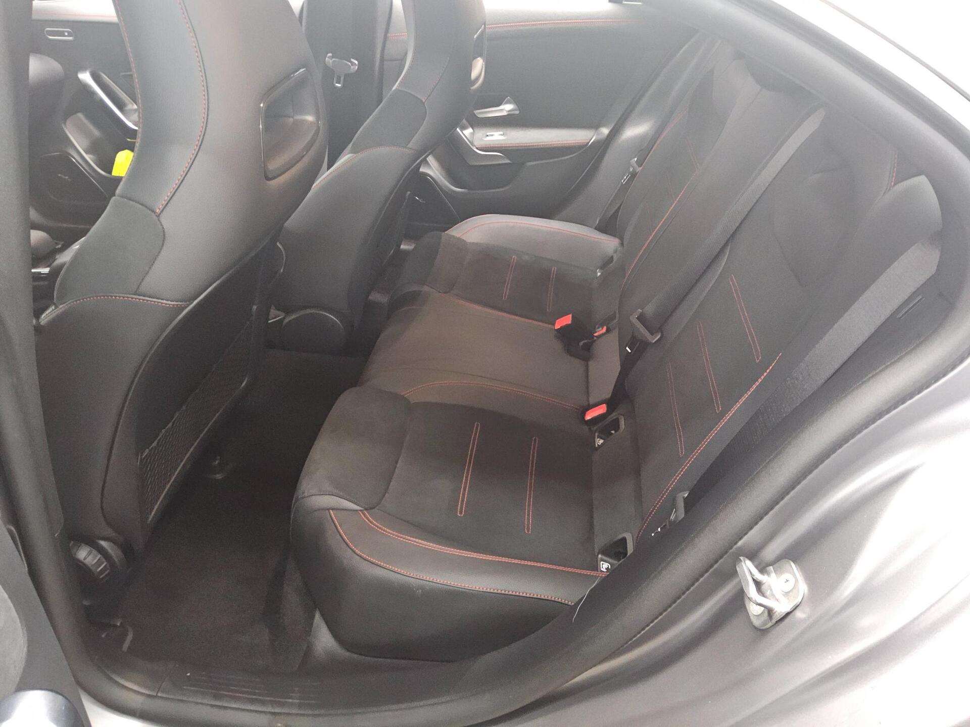 Mercedes-Benz CLA 250 e AMG-Line Navi LED Burmester RfK 13