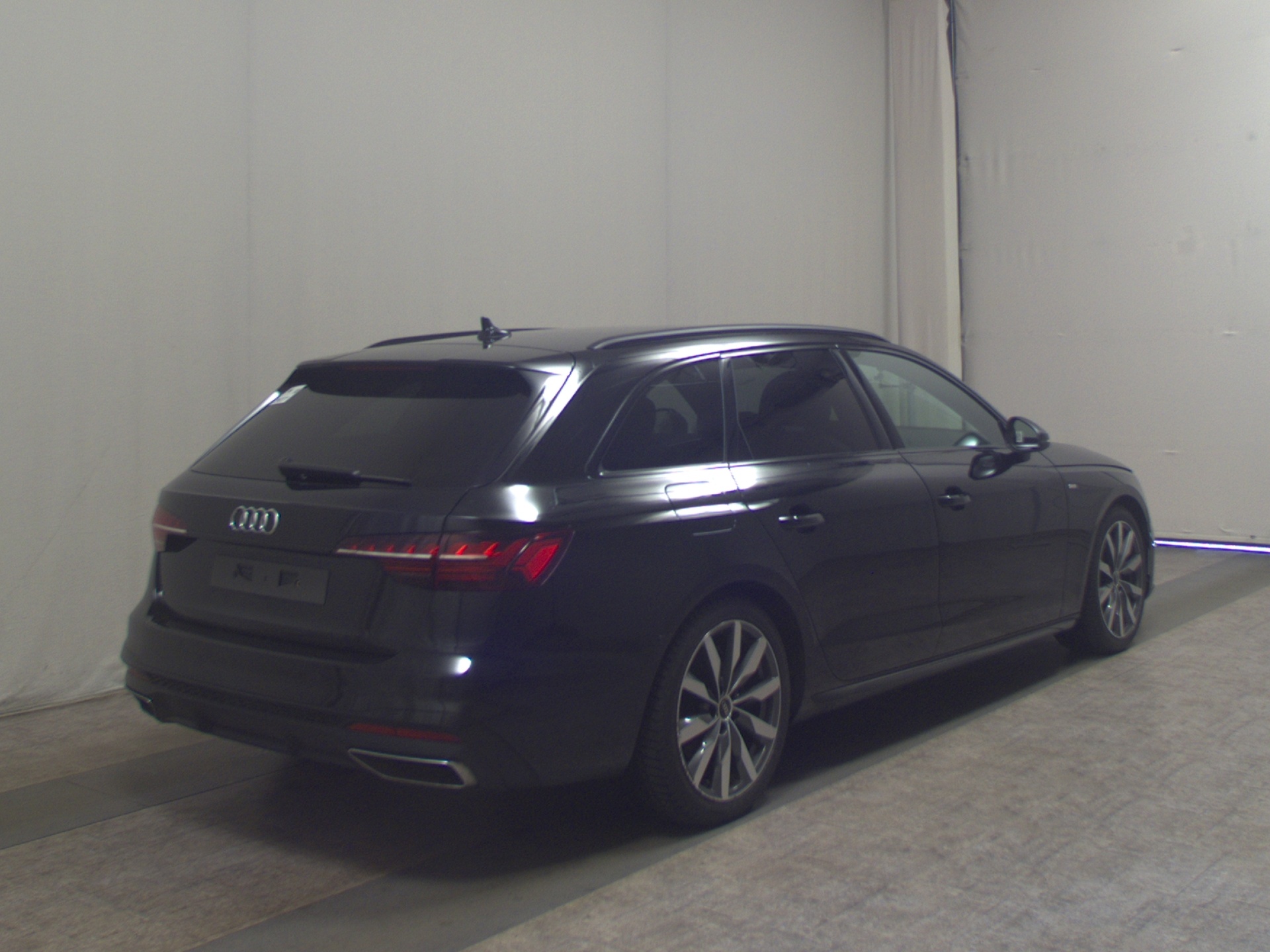 Audi A4 Avant 35 TFSI S-Line T-Leder Navi+ LED vc 4