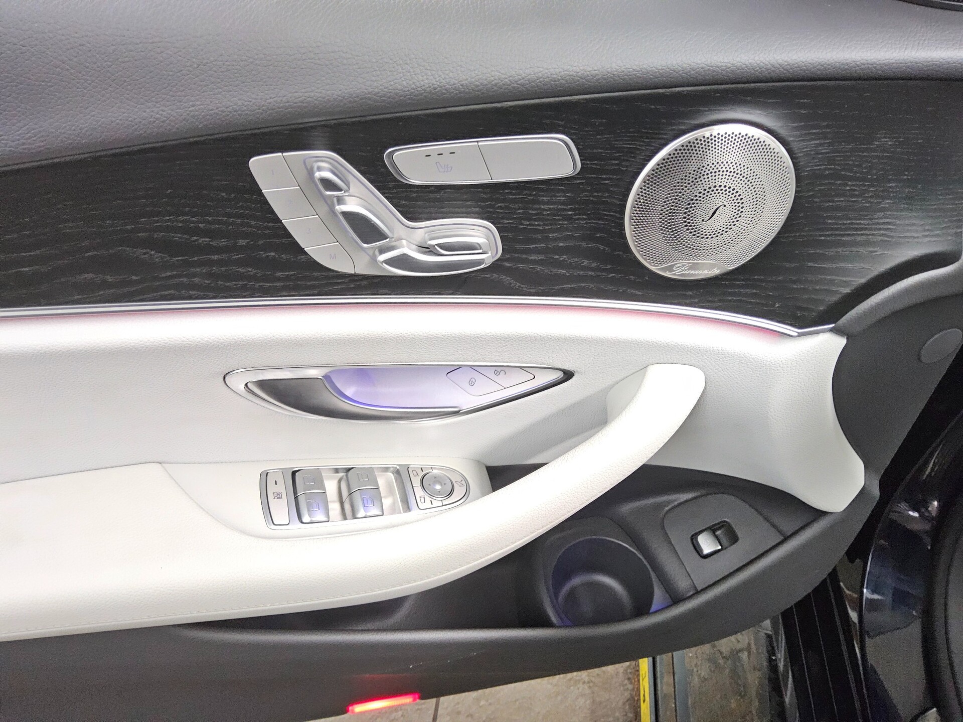 Mercedes-Benz E 200 T Avantgarde Nav Widescreen Pano Burmester 10