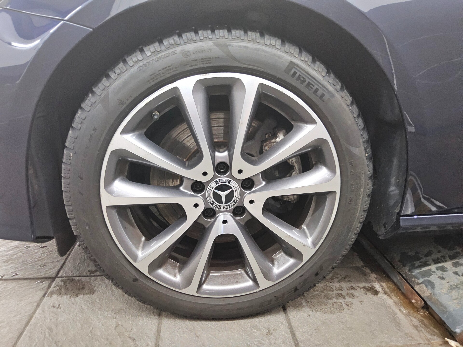 Mercedes-Benz E 200 T Avantgarde Nav Widescreen Pano Burmester 11