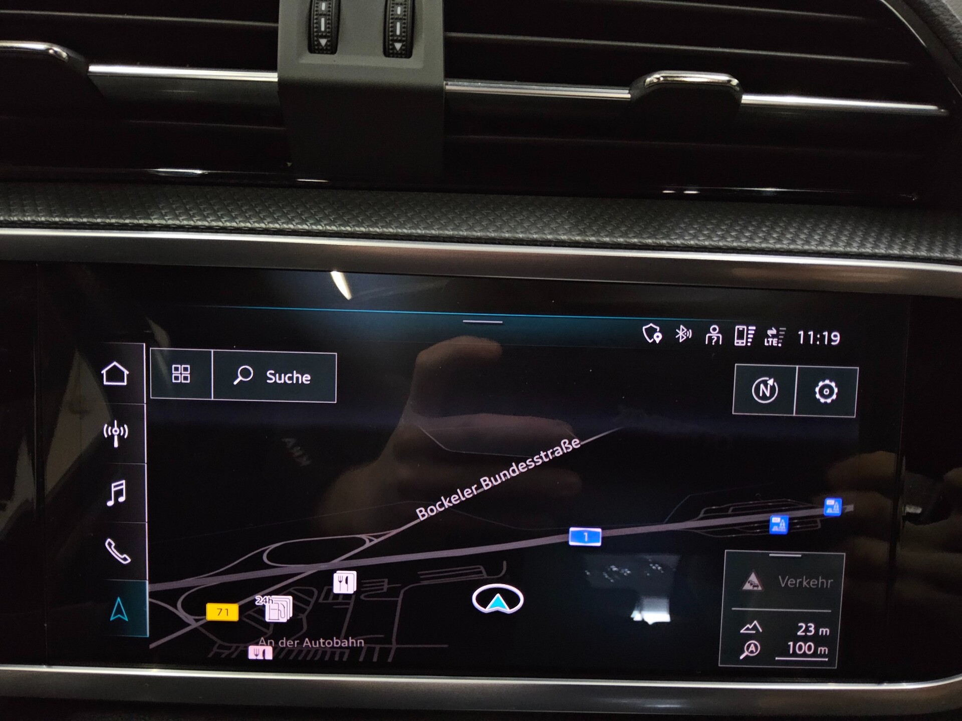 Audi Q3 40 TDI Qu. S-Line Navi LED vc AHK Pano RFK 7