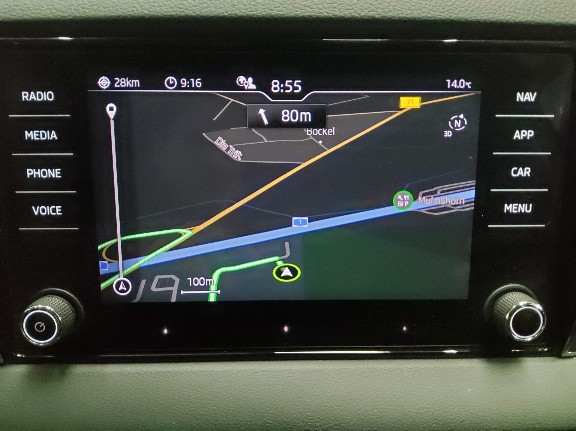 Skoda Karoq 2.0 TDI Ambition Navi LED vc RfK AHK ACC 6