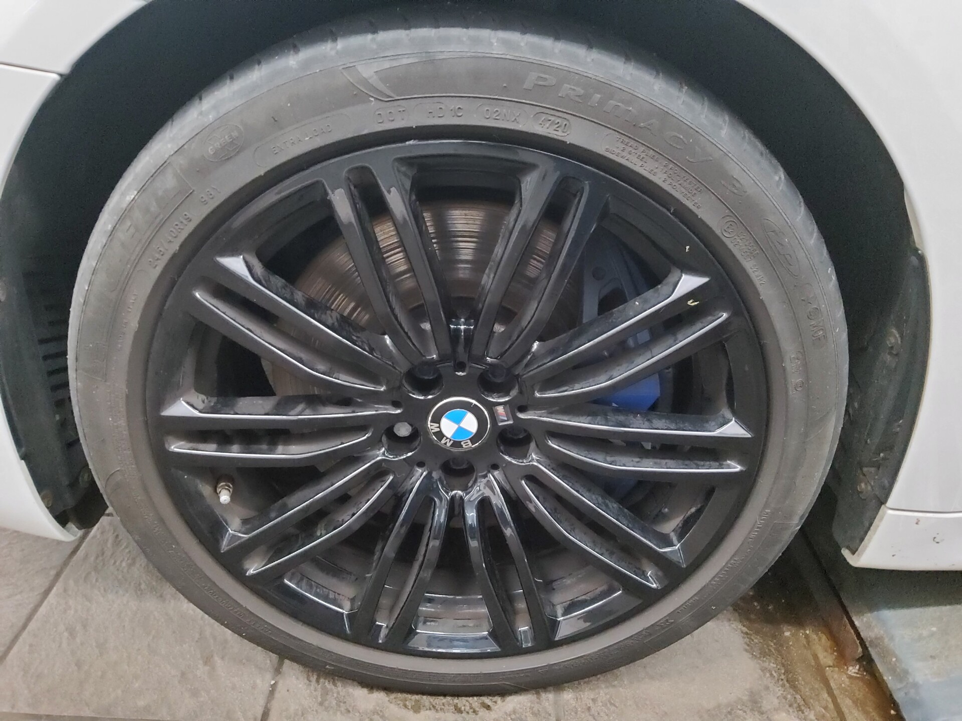 BMW 540i Touring xDr M-Sport Pano HuD H-K LED+ RFK 10