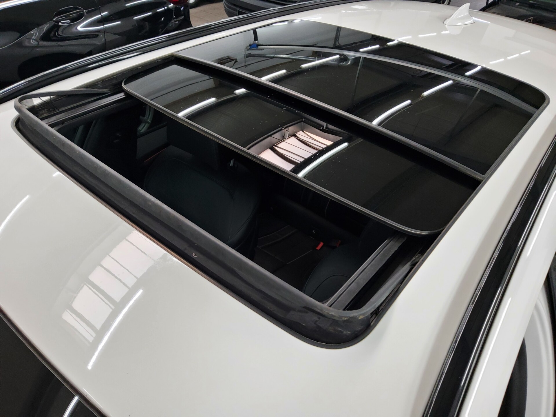 BMW 540i Touring xDr M-Sport Pano HuD H-K LED+ RFK 13