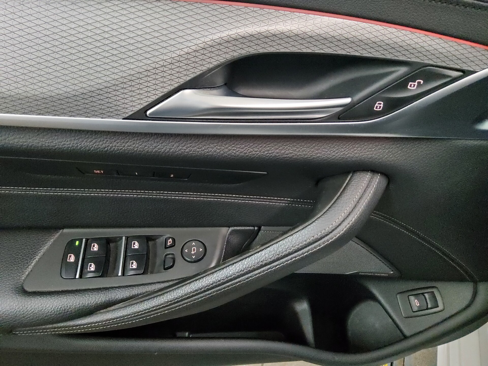 BMW 540i Touring xDr M-Sport Pano HuD H-K LED+ RFK 9