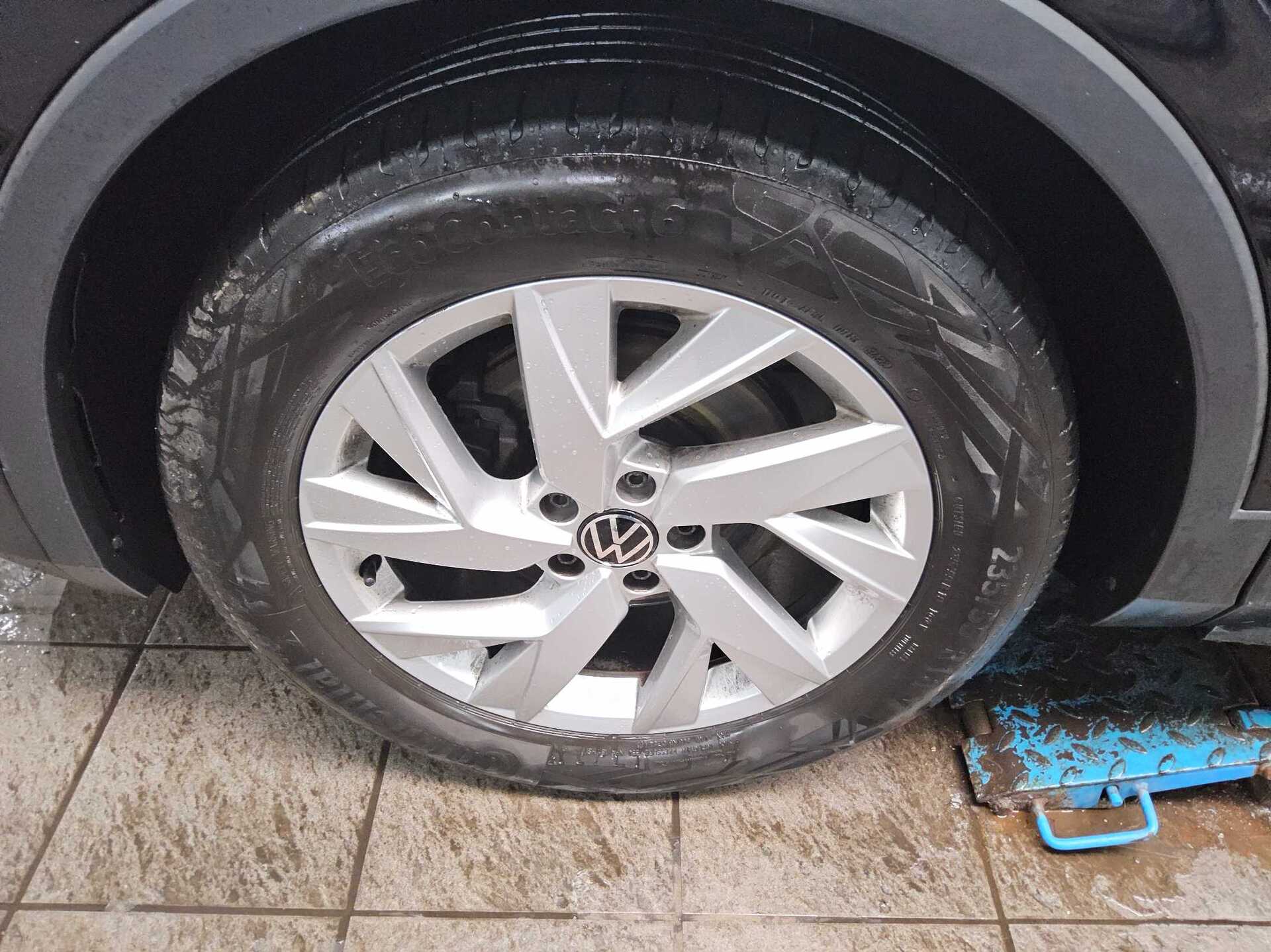 Volkswagen Tiguan 2.0 TDI Elegance Navi LED AID RFK 11