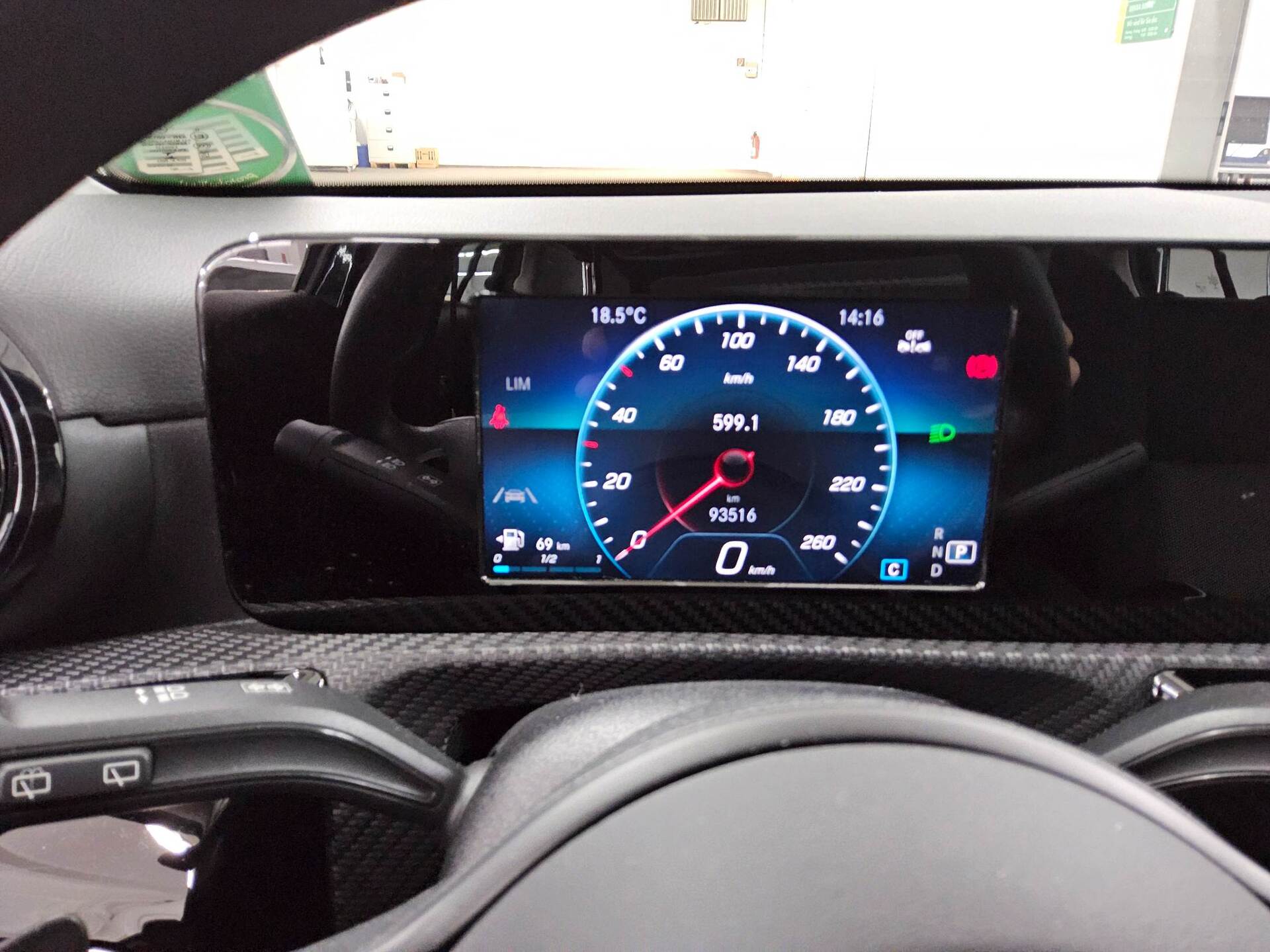 Mercedes-Benz A 180 d Navi PDC MBUX 8