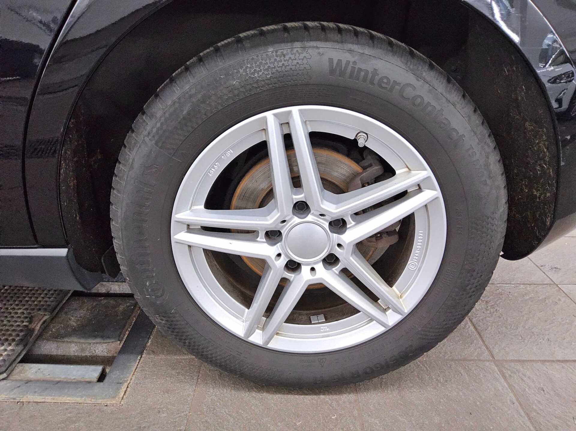 Mercedes-Benz A 180 d Navi PDC MBUX 11