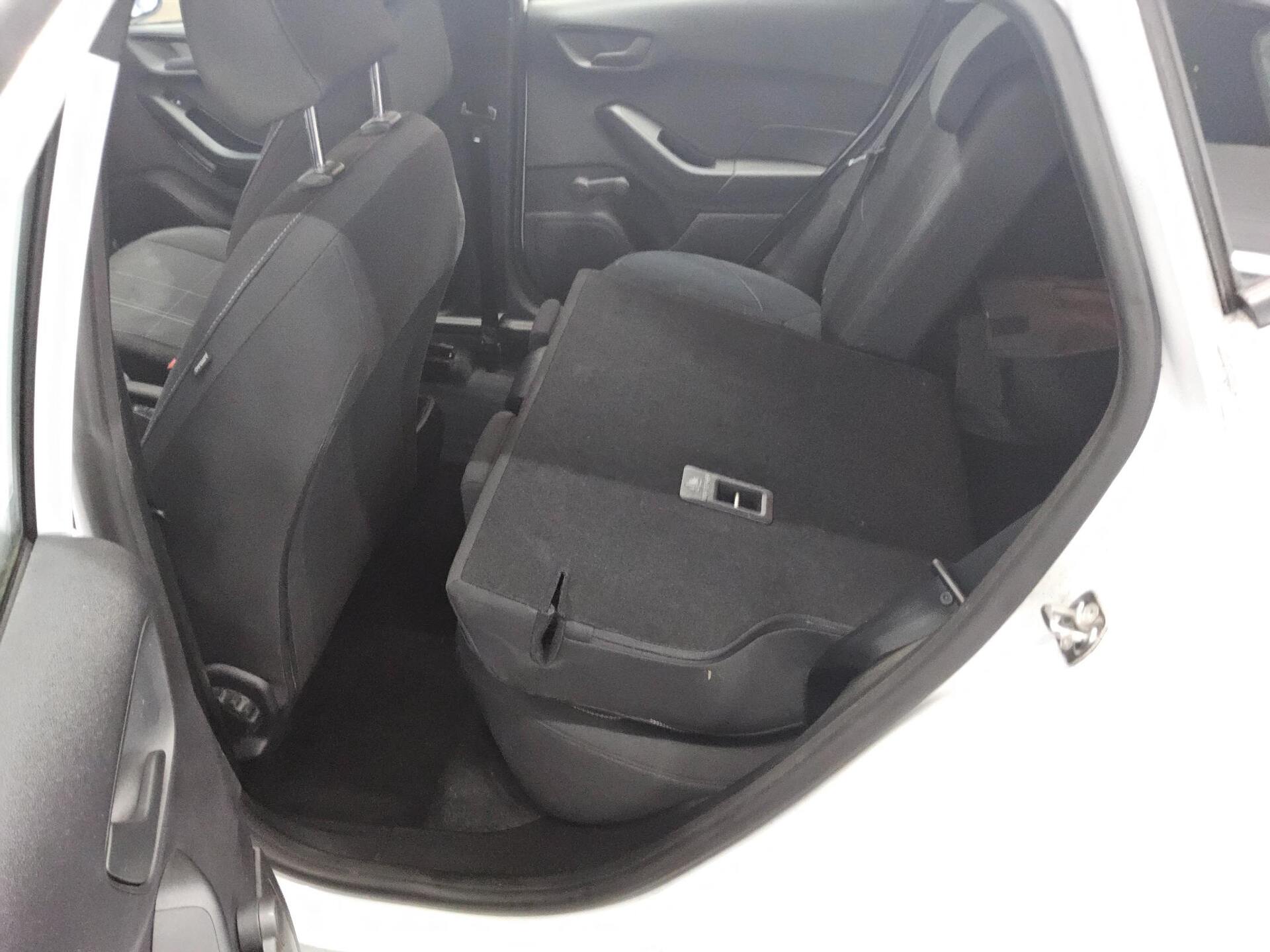 Ford Fiesta 1.0 EB Cool&Connect Navi PDC Tempomat DAB 13