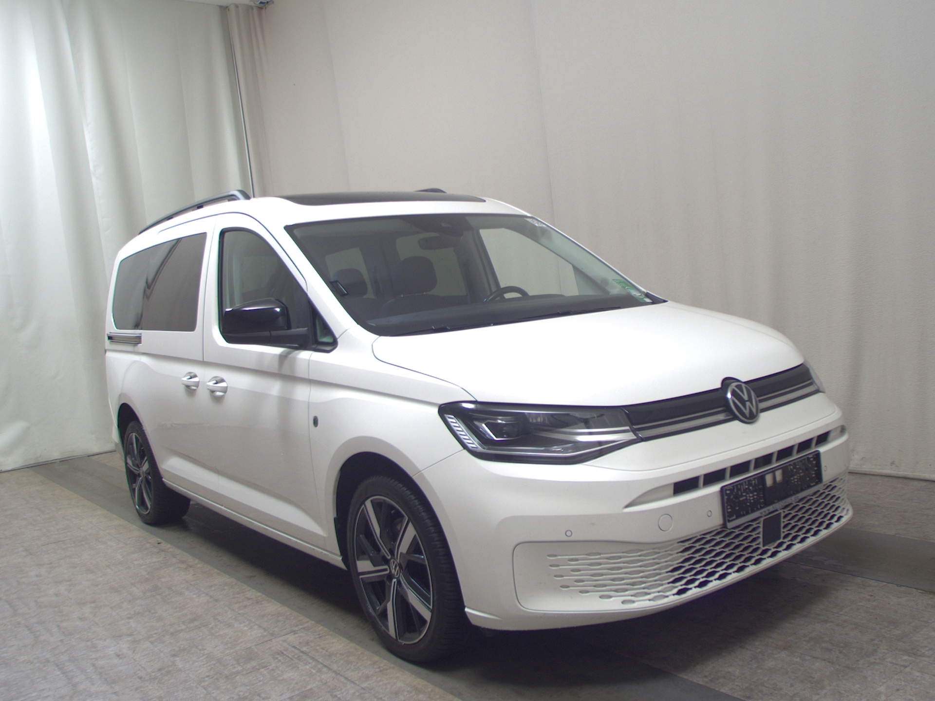 Volkswagen Caddy Maxi 1.5 TSI Move 7-Sitze Navi Pano RfK 3