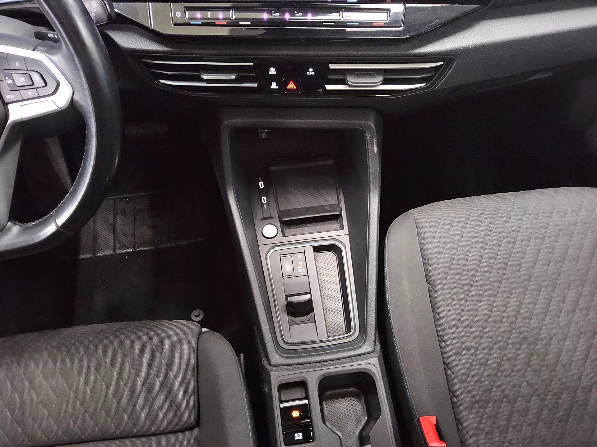 Volkswagen Caddy Maxi 1.5 TSI Move 7-Sitze Navi Pano RfK 6