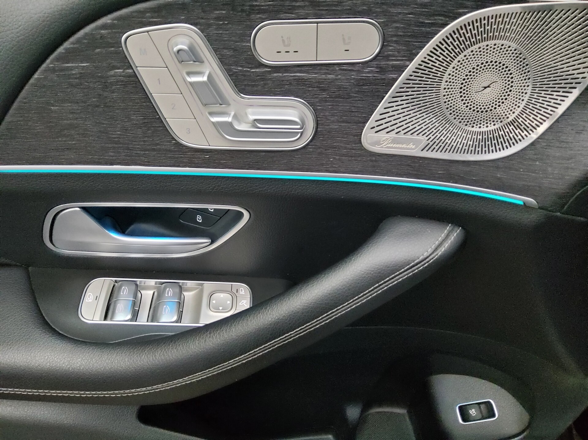 Mercedes-Benz GLE 350 de 4M AMG-Line Leder Navi LED Pano Night 10