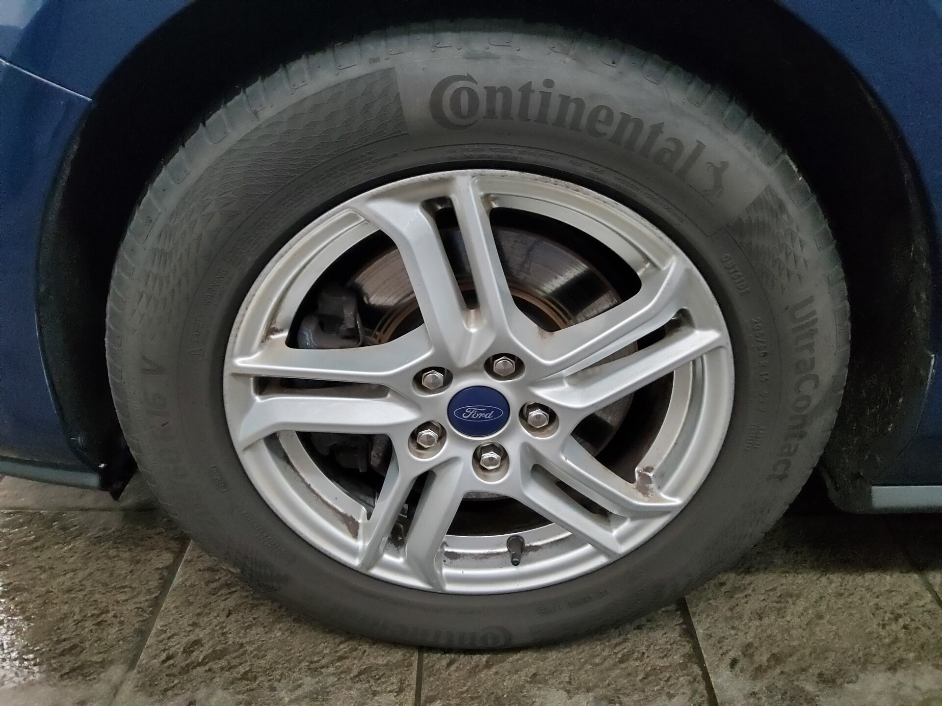 Ford Focus Turnier 2.0 EB Cool&Connect Navi AHK RFK 10