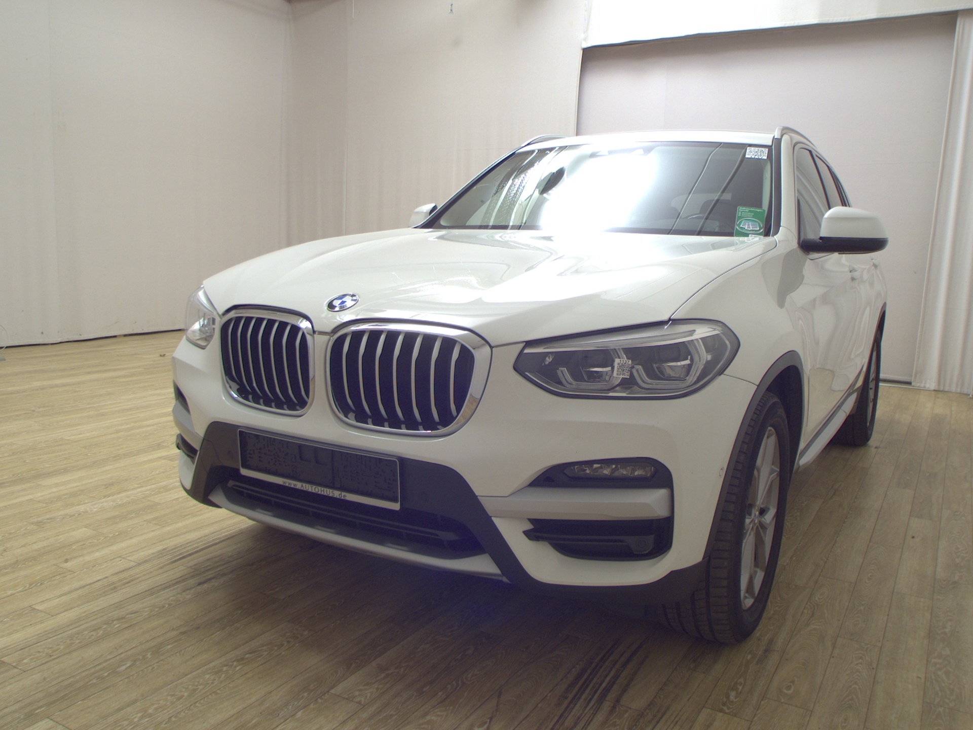 BMW X3 xDrive20d X-Line Leder Navi LED+ HuD HiFi AHK 2