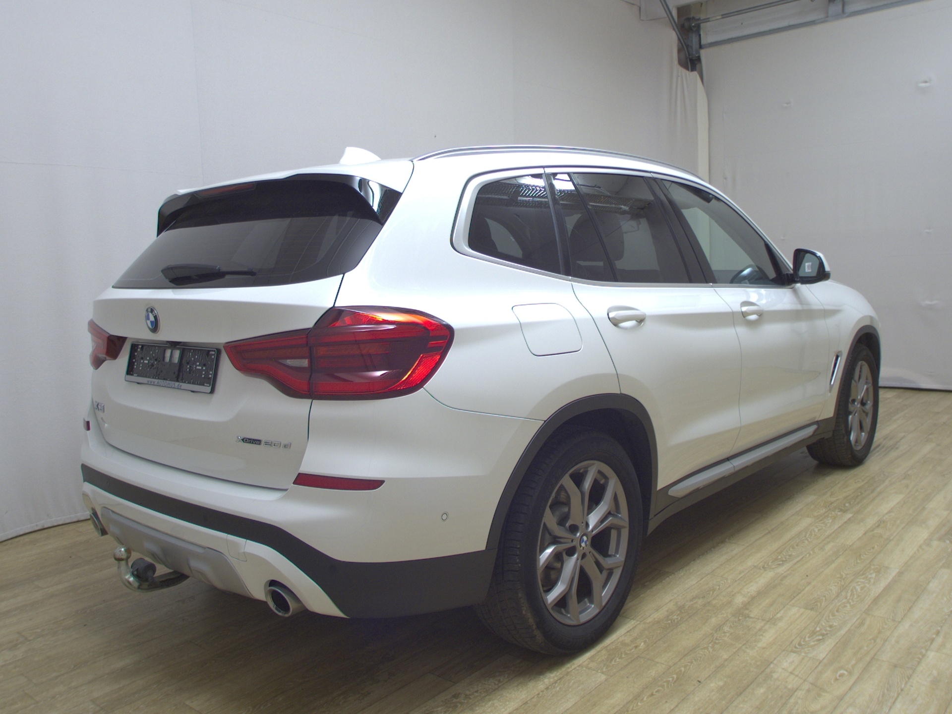 BMW X3 xDrive20d X-Line Leder Navi LED+ HuD HiFi AHK 4