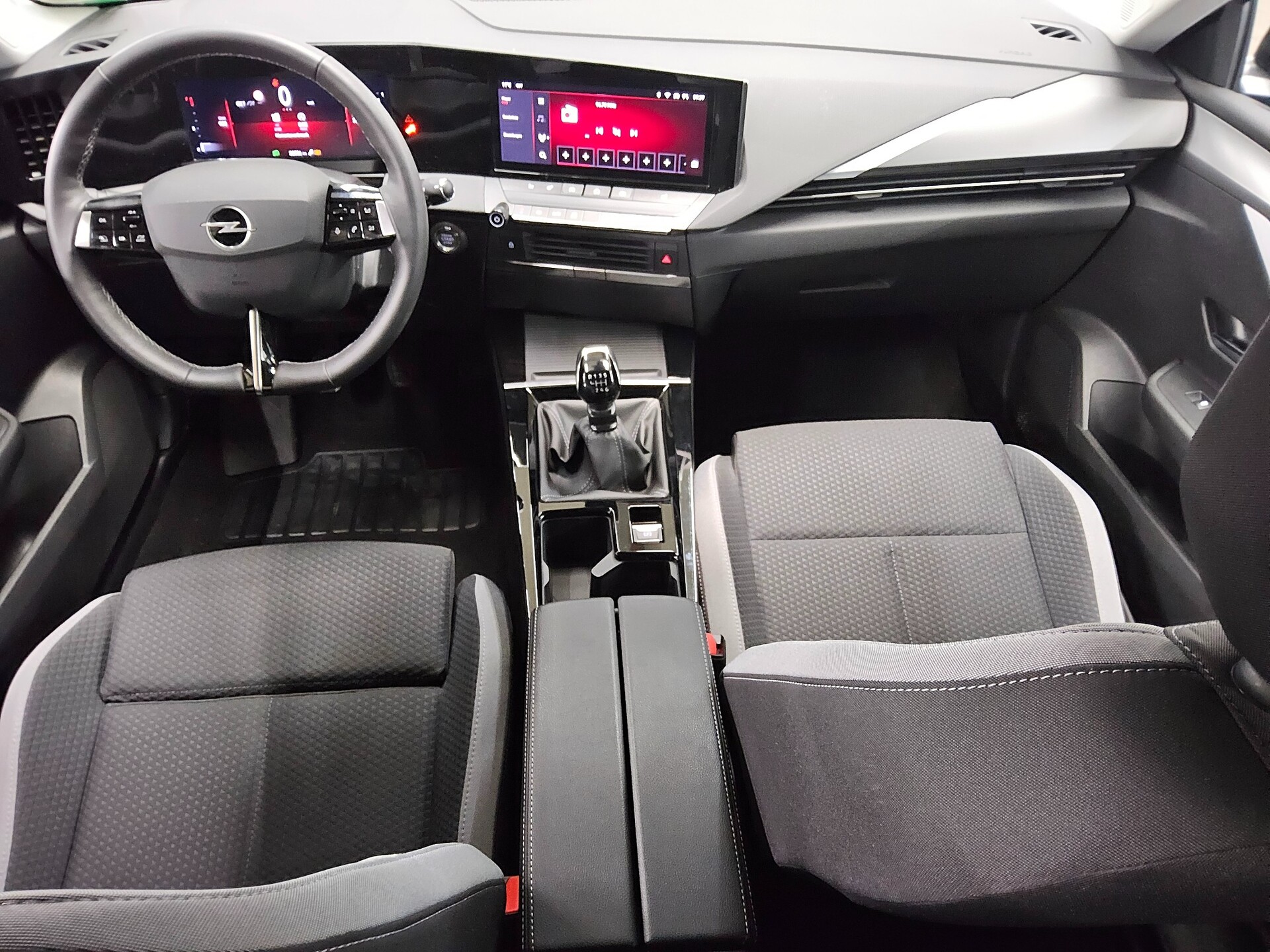 Opel Astra ST 1.2 Turbo Business Ed. DC SHZ LED 5