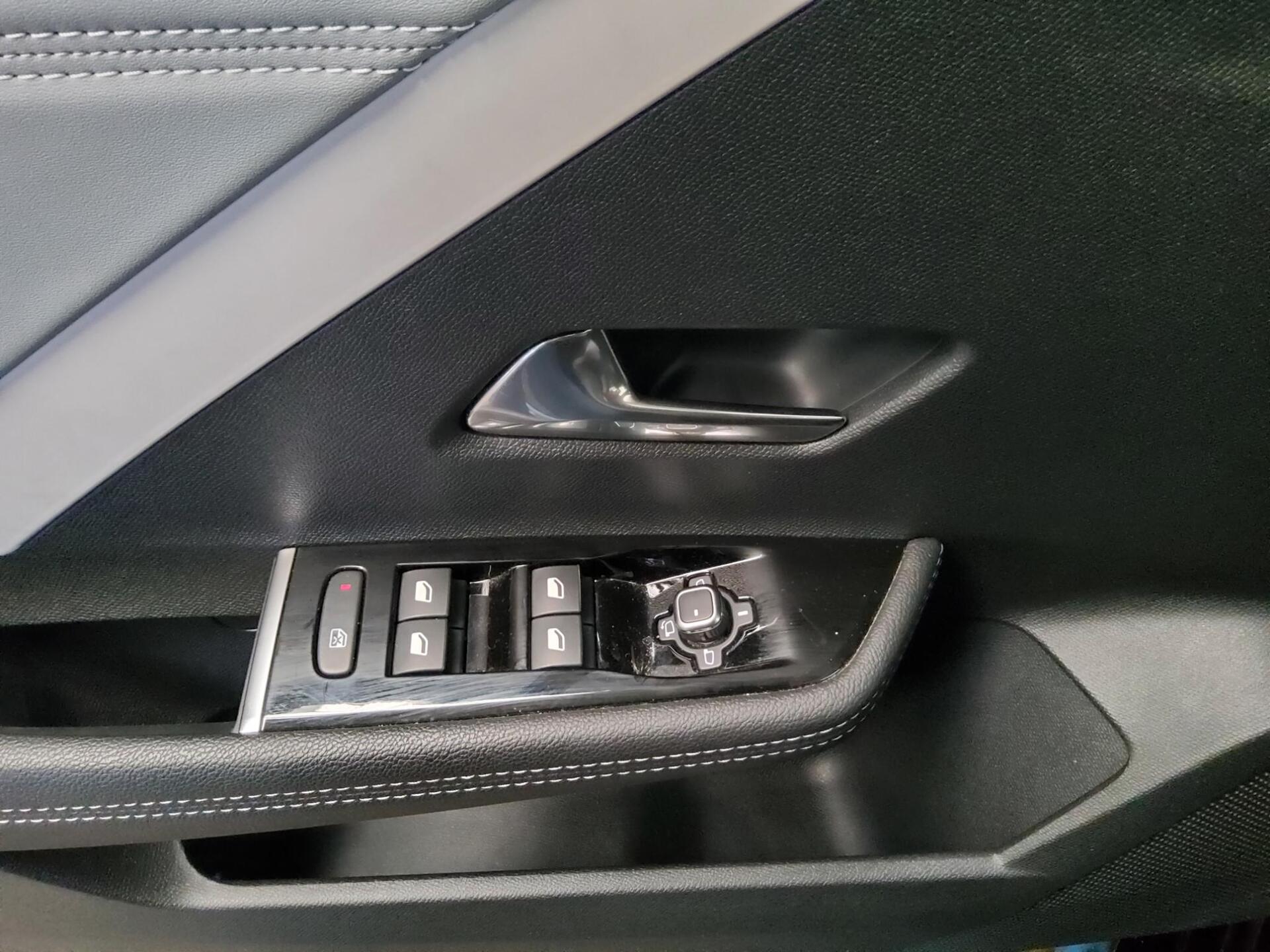 Opel Astra ST 1.2 Turbo Business Elegance Nav LED RFK 10